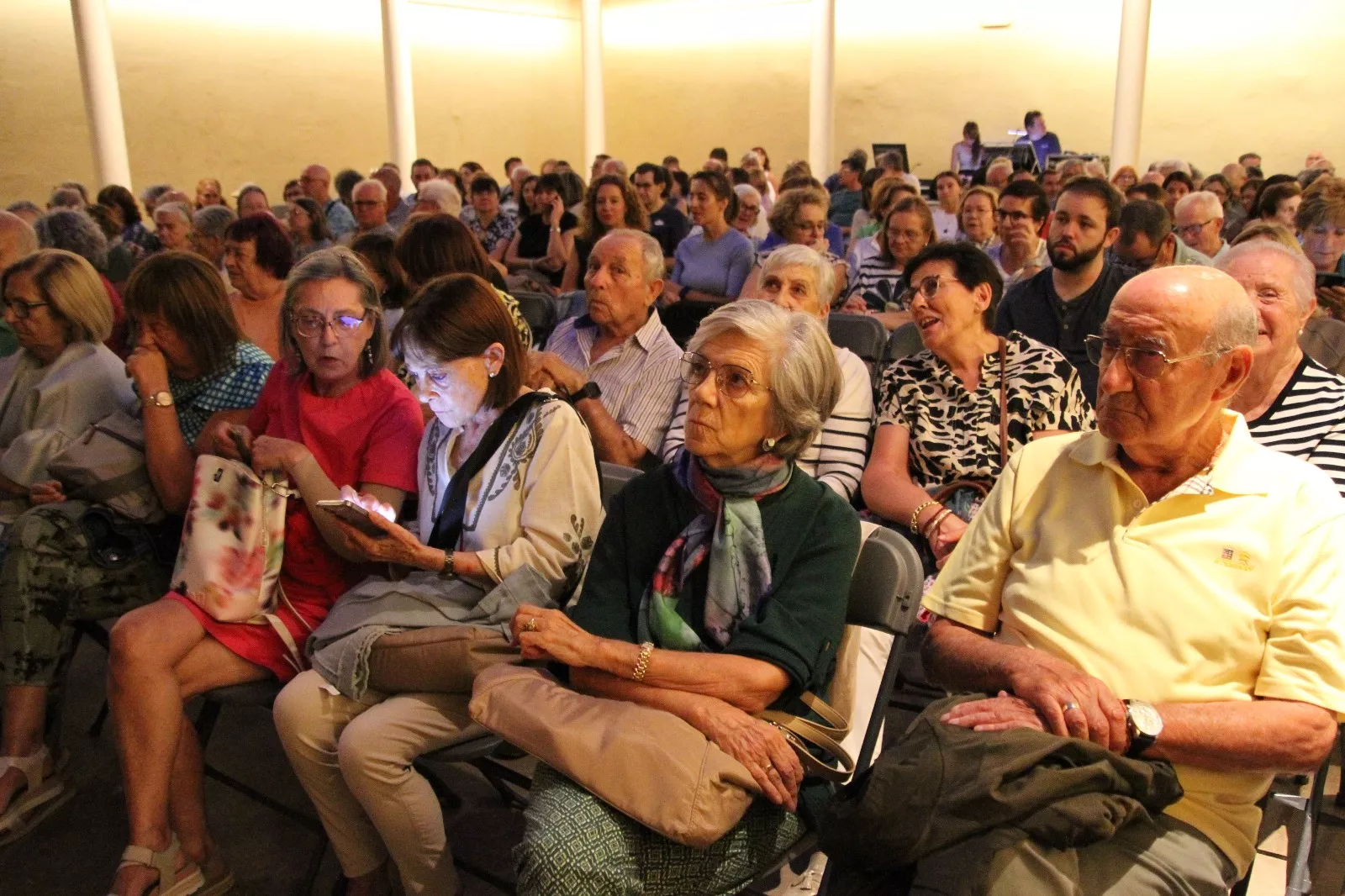Pepe Viyuela y Sara Águeda en el Corral de Comedias de Robres. Foto Carlos Neofato