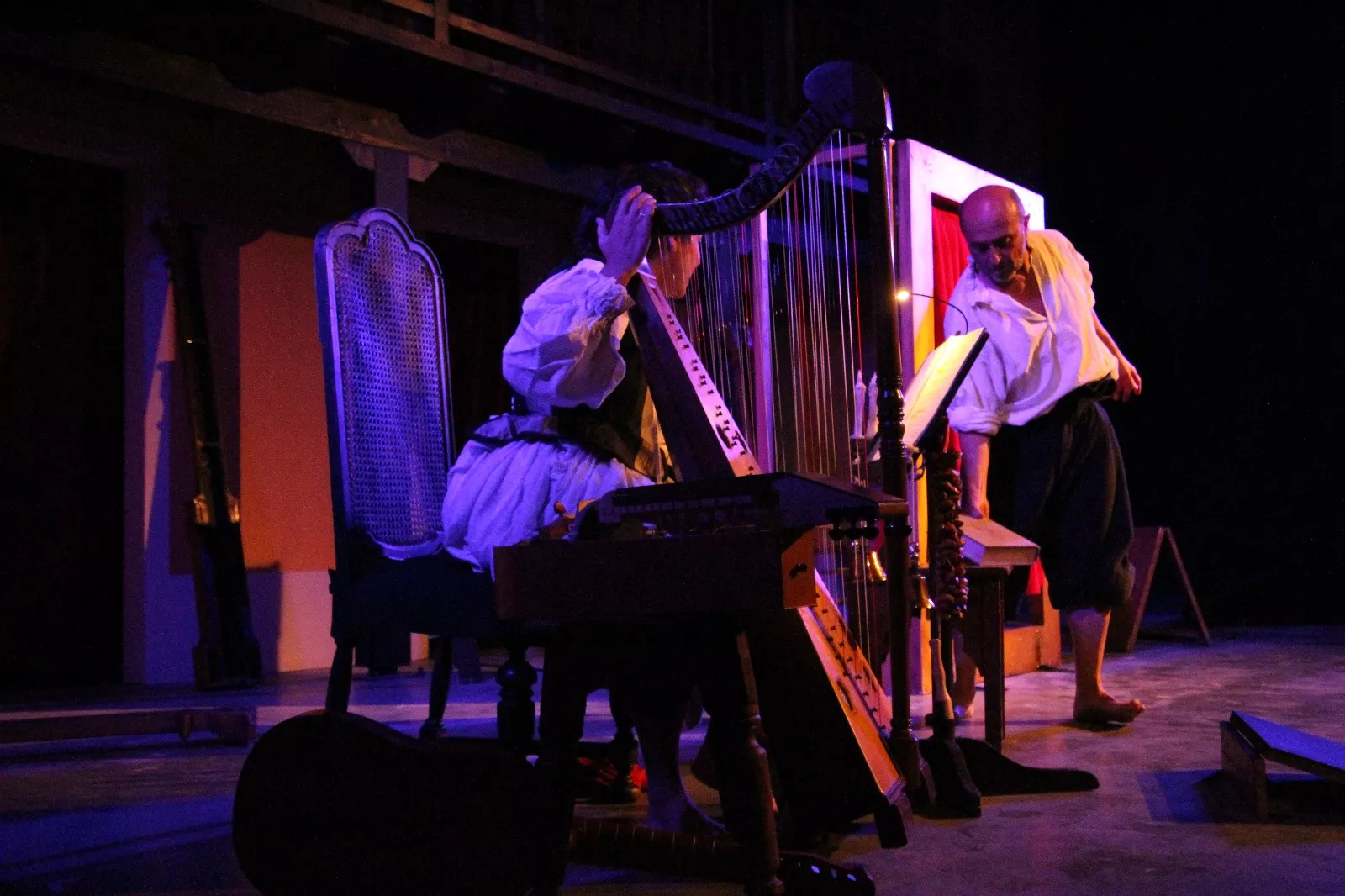 Pepe Viyuela y Sara Águeda en el Corral de Comedias de Robres. Foto Carlos Neofato