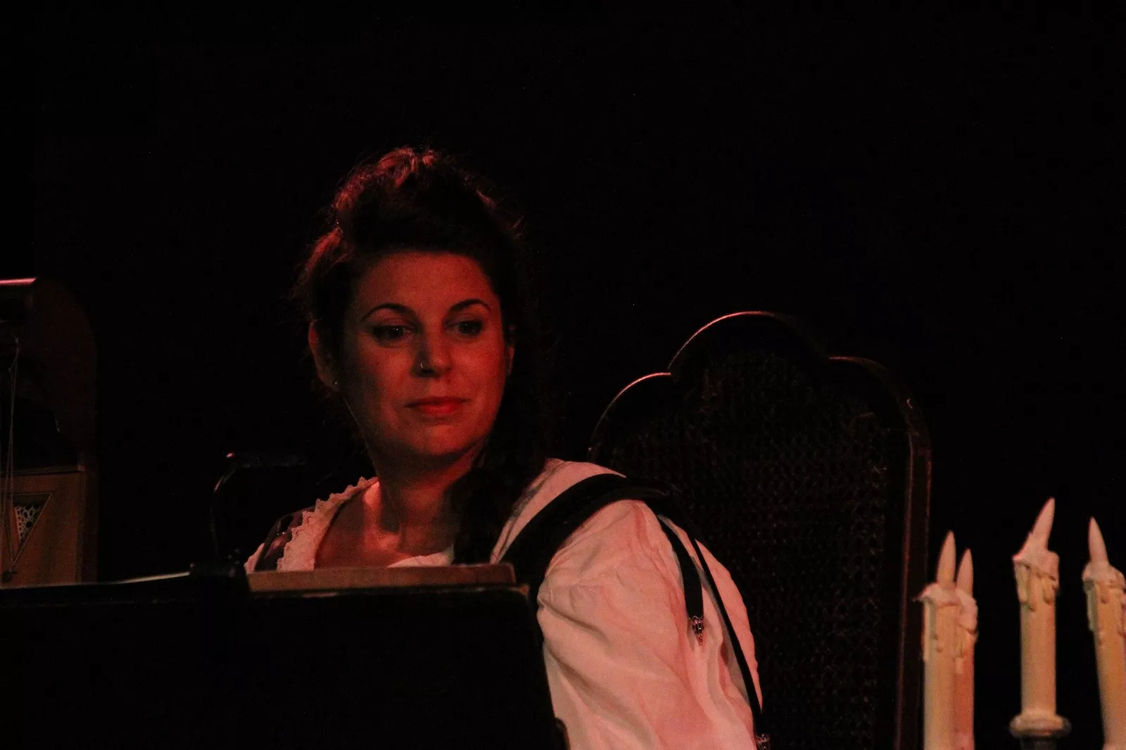 Pepe Viyuela y Sara Águeda en el Corral de Comedias de Robres. Foto Carlos Neofato