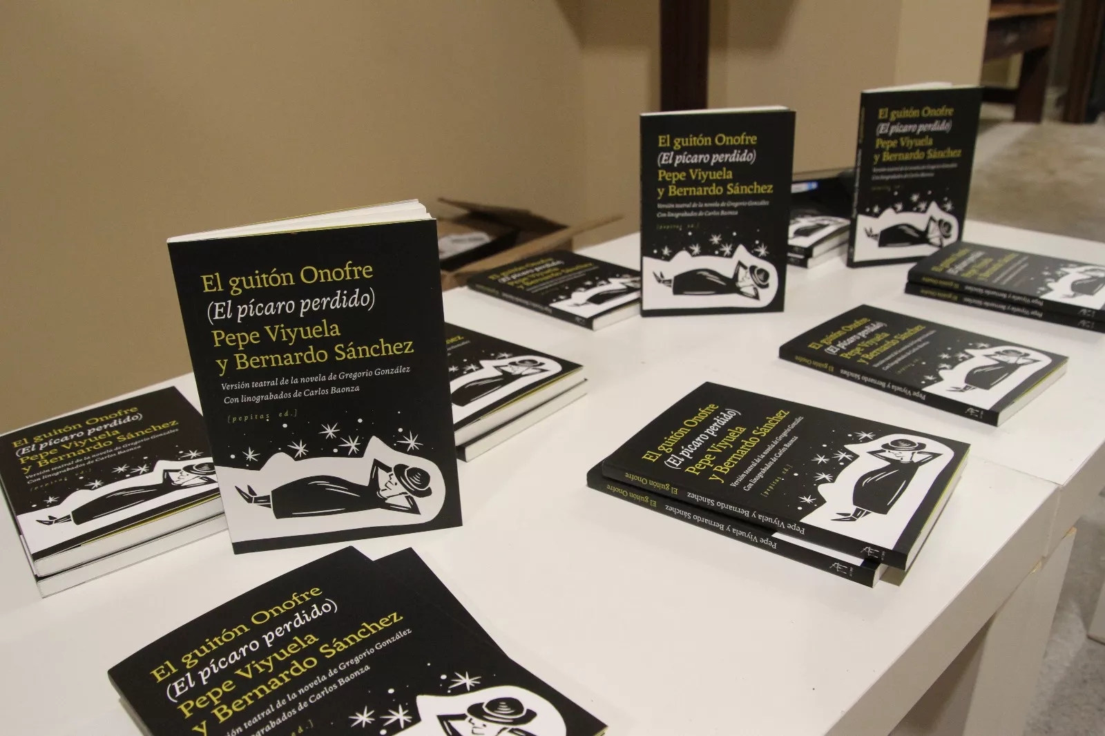 Pepe Viyuela y Sara Águeda en el Corral de Comedias de Robres. Foto Carlos Neofato