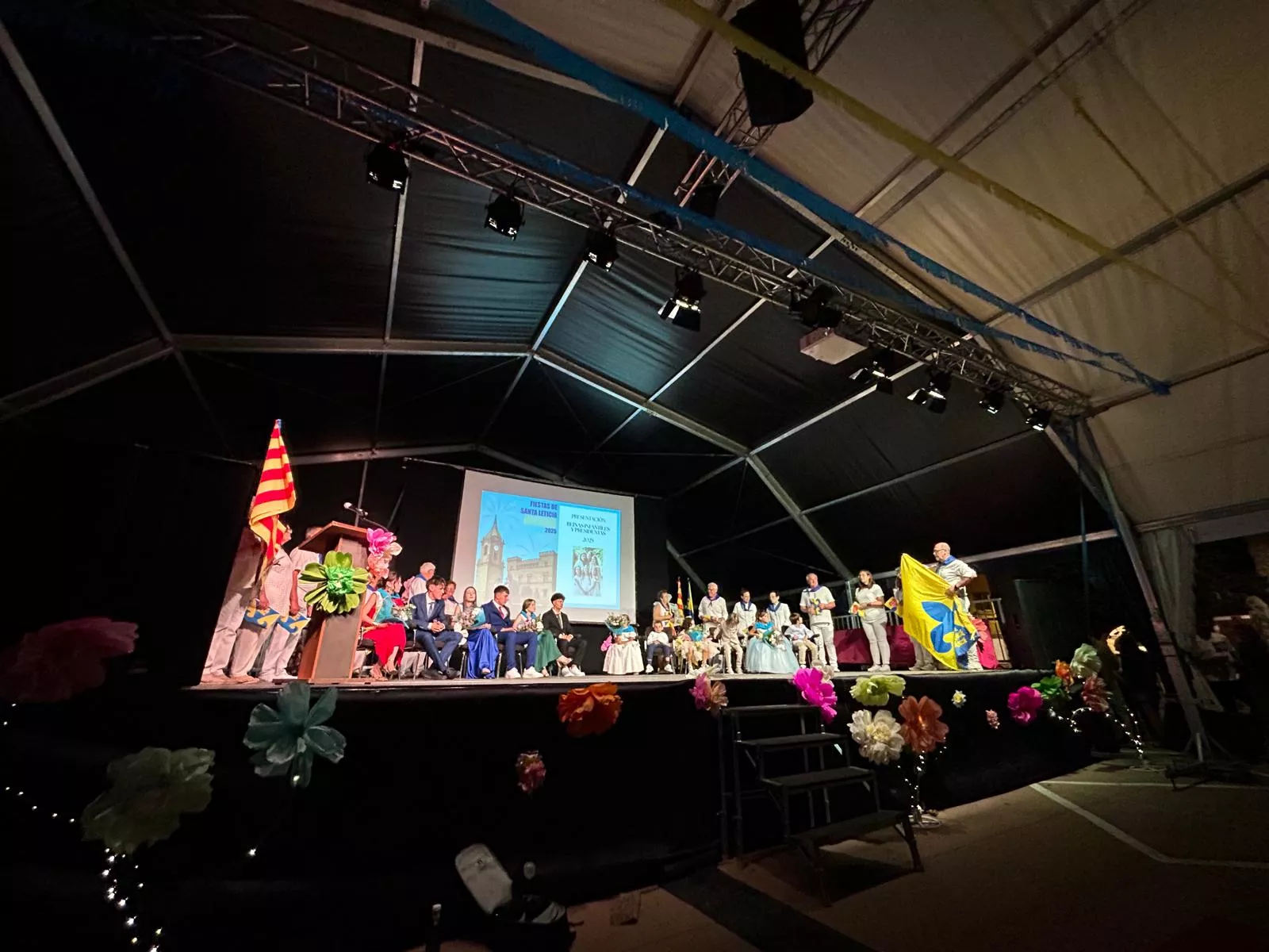 Presentación de las presidentas y reinas infantiles de las Fiestas de Santa Leticia. 2025