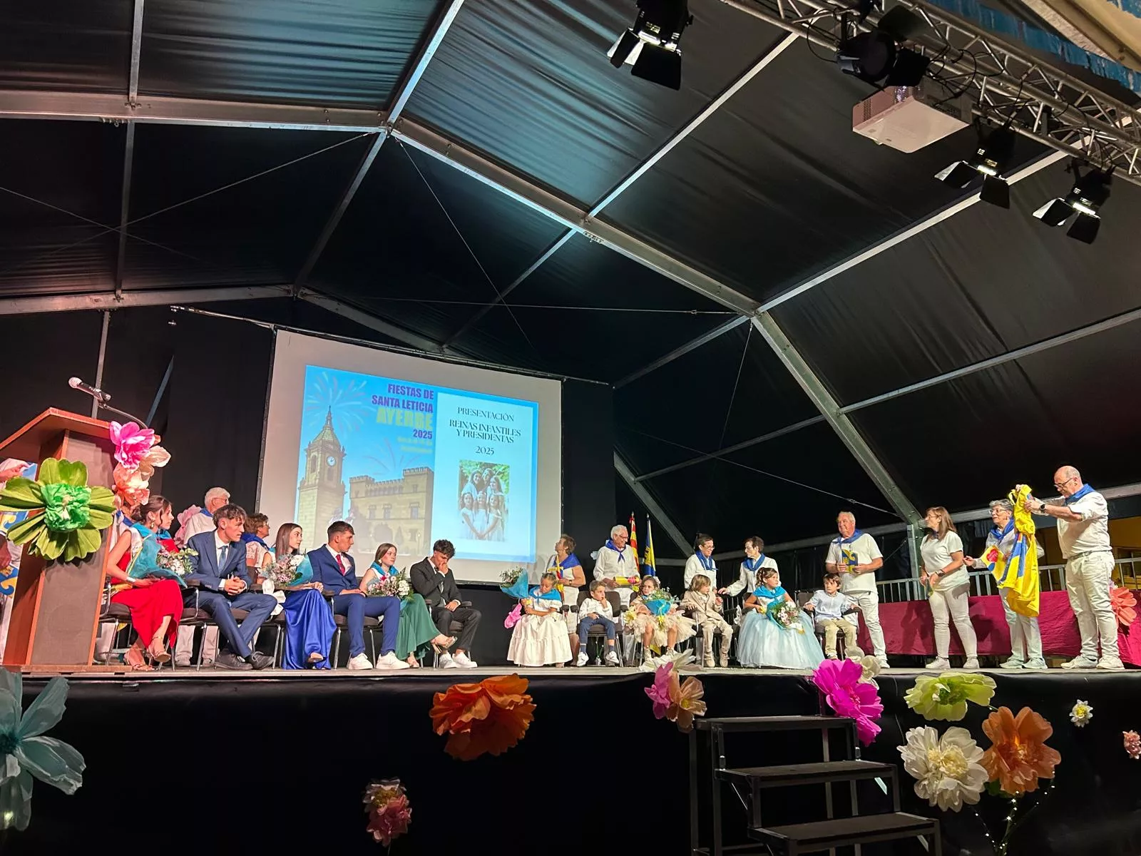 Presentación de las presidentas y reinas infantiles de las Fiestas de Santa Leticia.