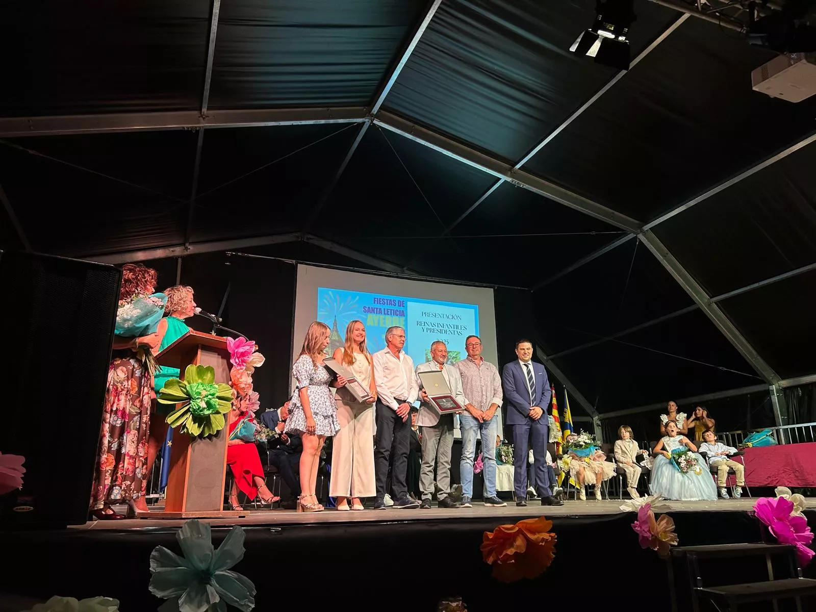 Presentación de las presidentas y reinas infantiles de las Fiestas de Santa Leticia.