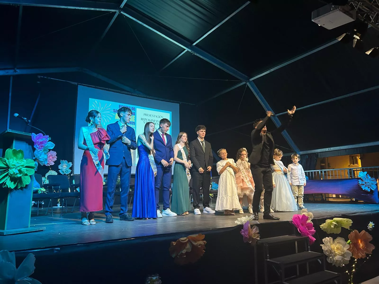Presentación de las presidentas y reinas infantiles de las Fiestas de Santa Leticia.