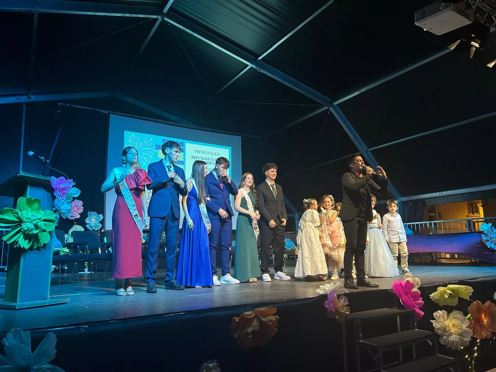 Presentación de las presidentas y reinas infantiles de las Fiestas de Santa Leticia.