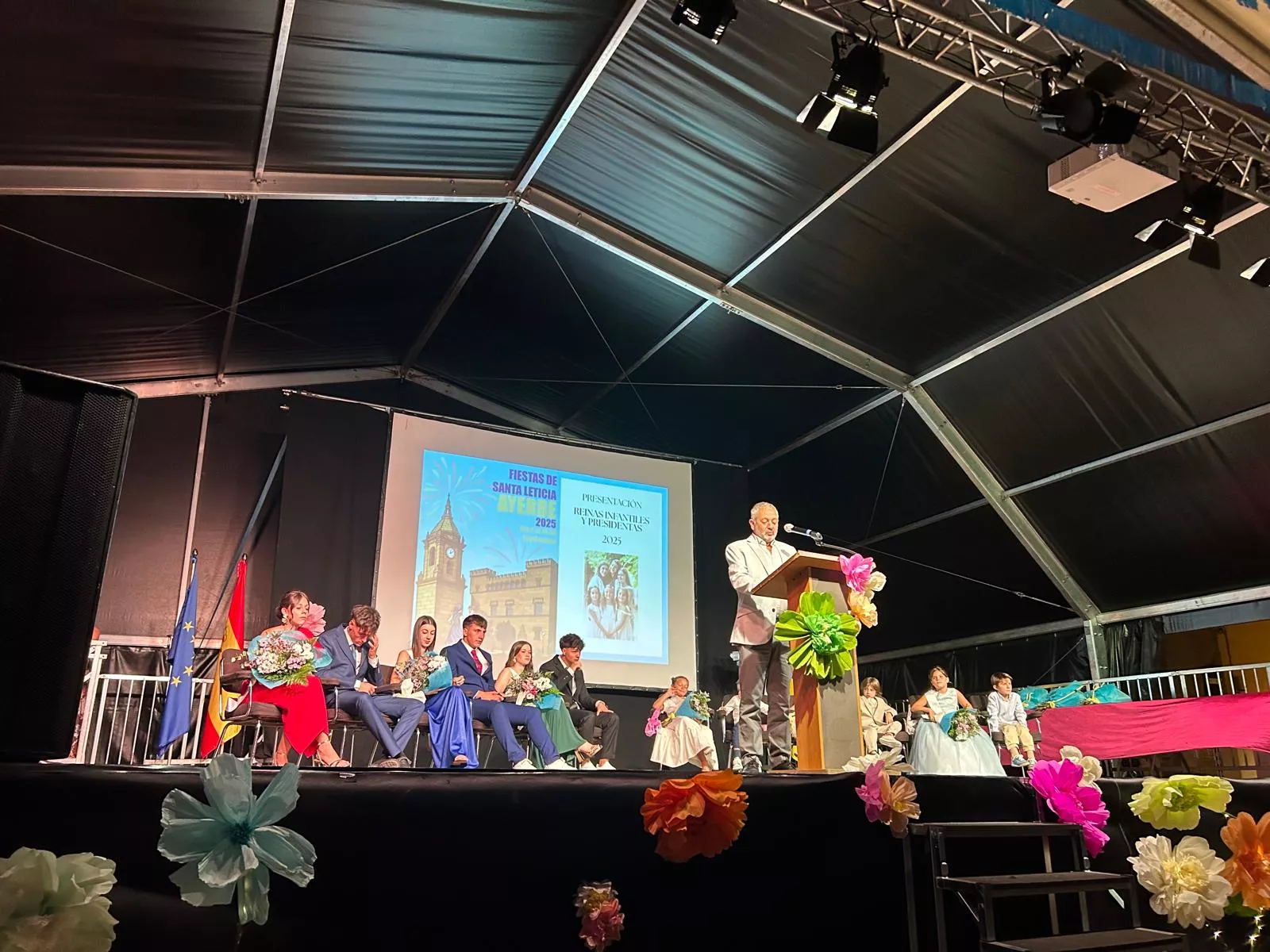 Presentación de las presidentas y reinas infantiles de las Fiestas de Santa Leticia.