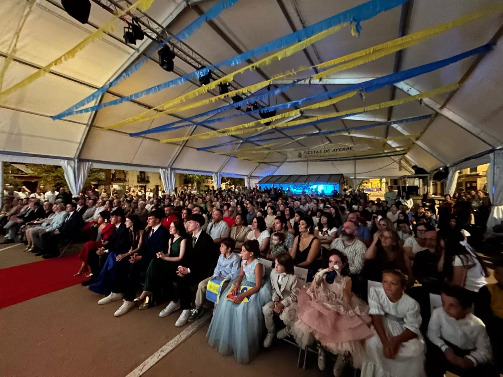 Presentación de las presidentas y reinas infantiles de las Fiestas de Santa Leticia.