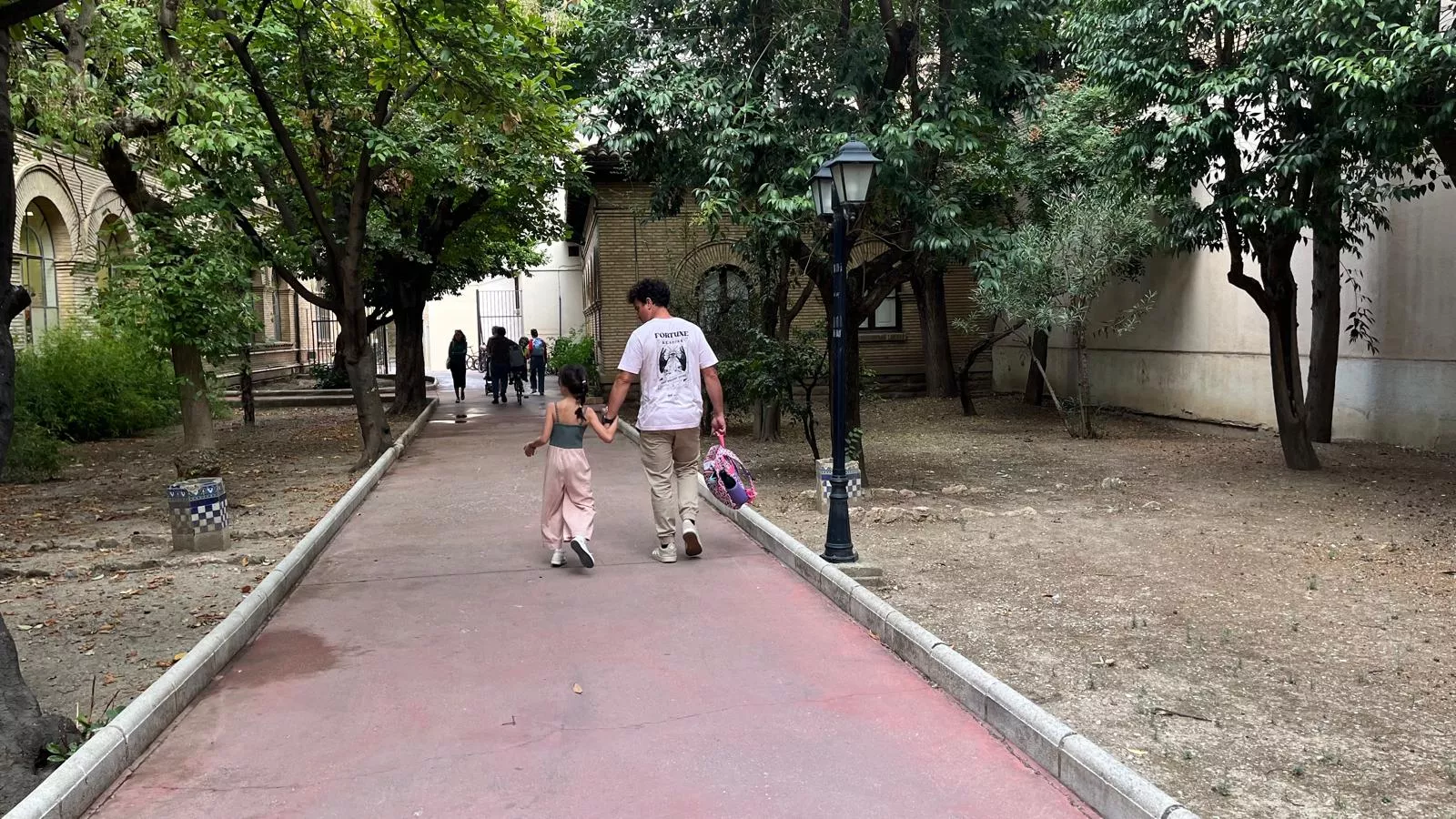 Vuelta al cole de Infantil y Primaria del curso 2025/2026. Foto Mercedes Manterola