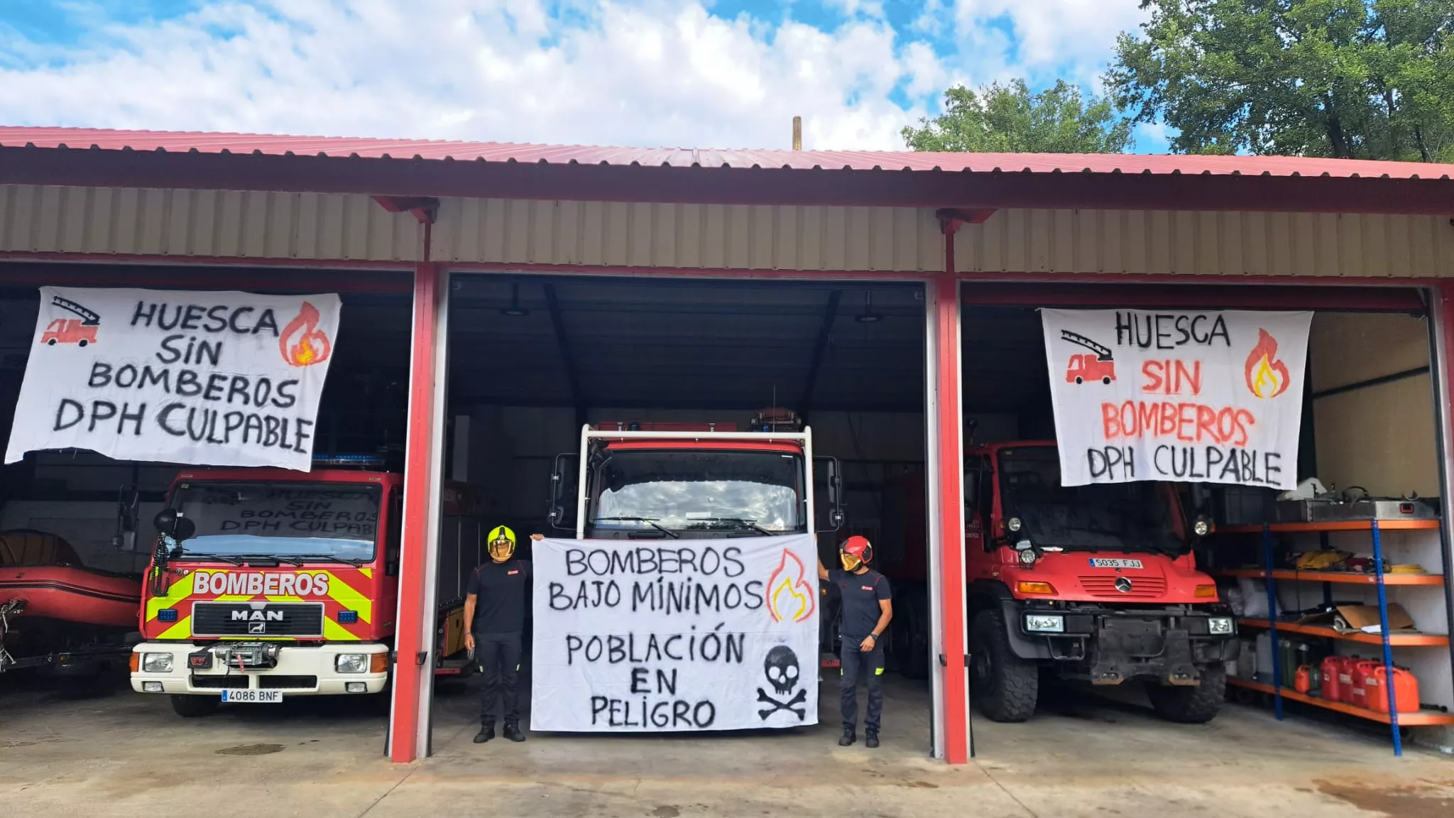 Los bomberos ven “insuficientes” los mínimos fijados por la DPH y llaman a garantizar el servicio pese a la huelga.