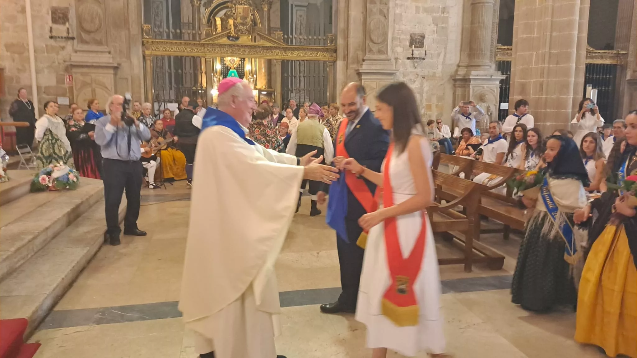 Ofrenda a la Virgen del Pueyo en Barbastro