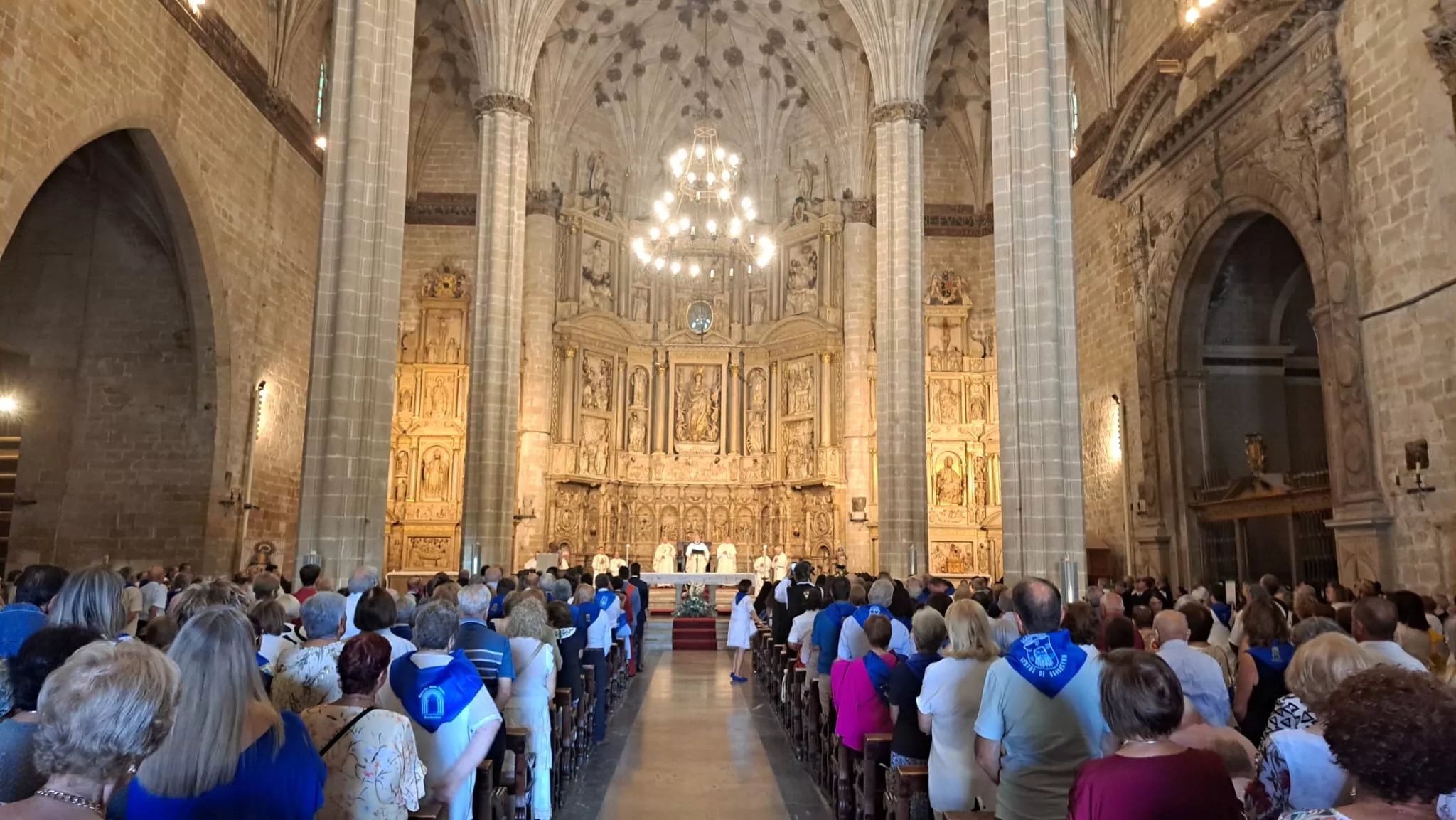 Ofrenda a la Virgen del Pueyo en Barbastro