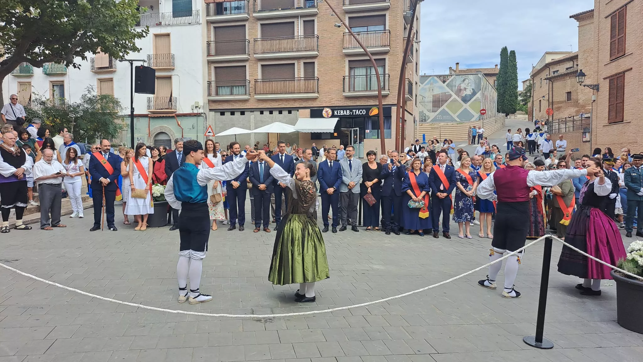 Ofrenda a la Virgen del Pueyo en Barbastro