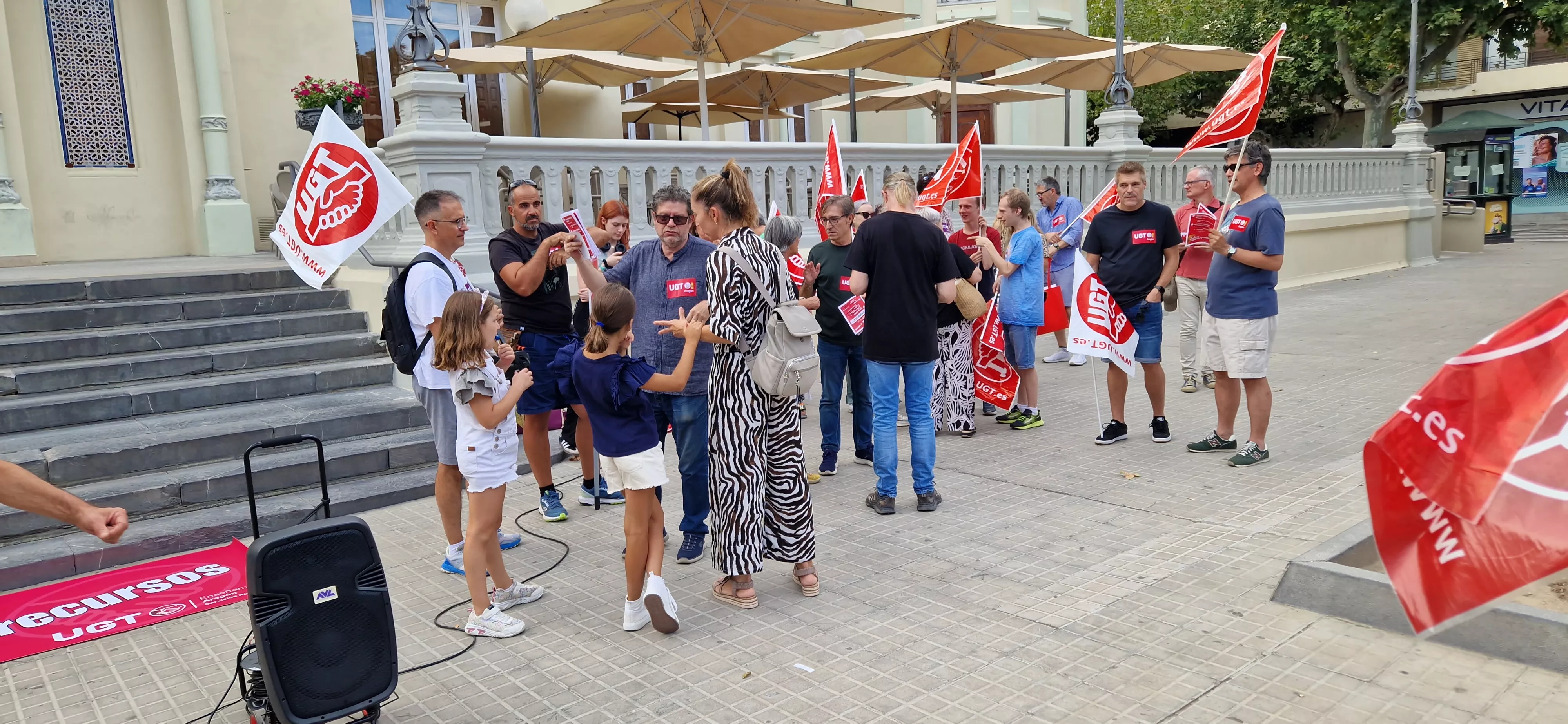 Concentración de UGT para pedir a Educación más recursos. Foto Myriam Martínez