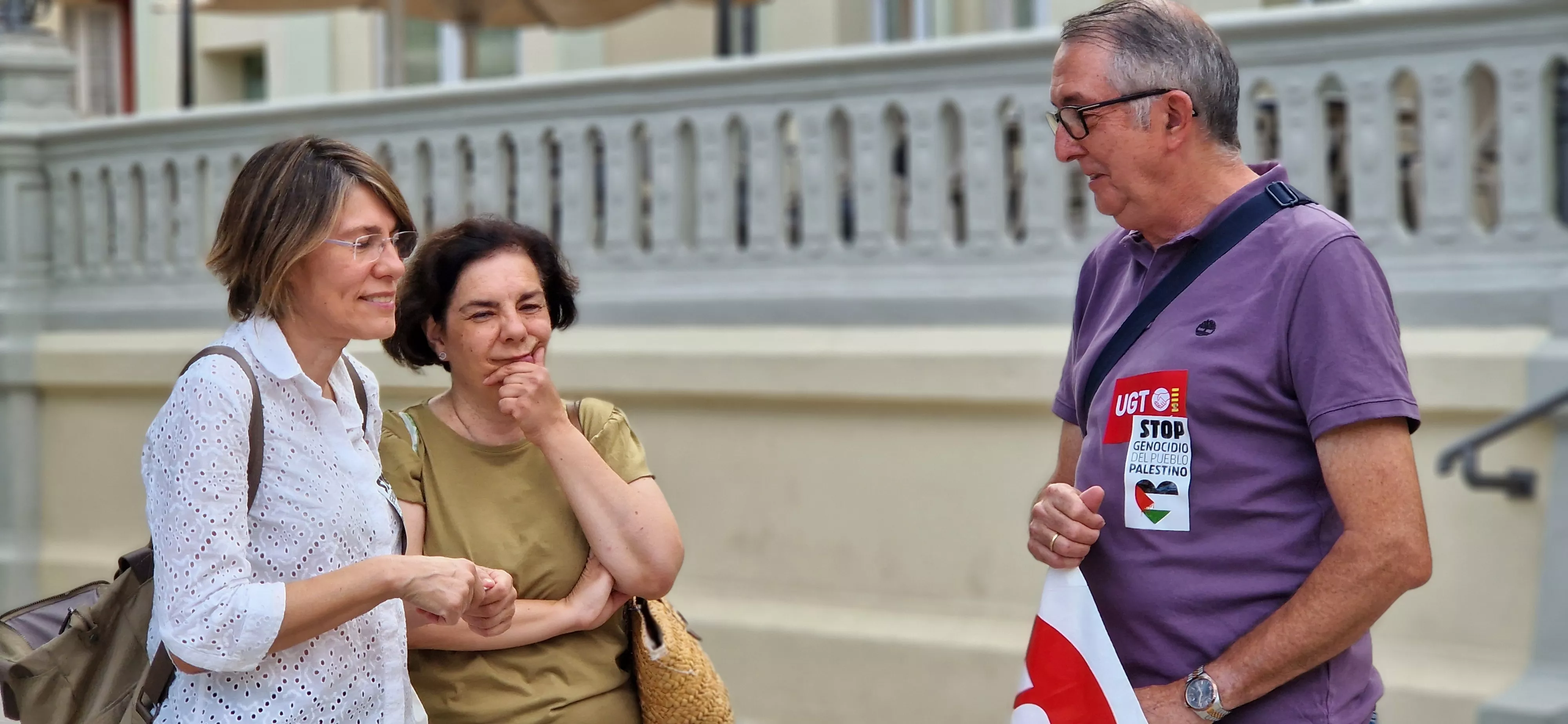 Concentración de UGT para pedir a Educación más recursos. Foto Myriam Martínez
