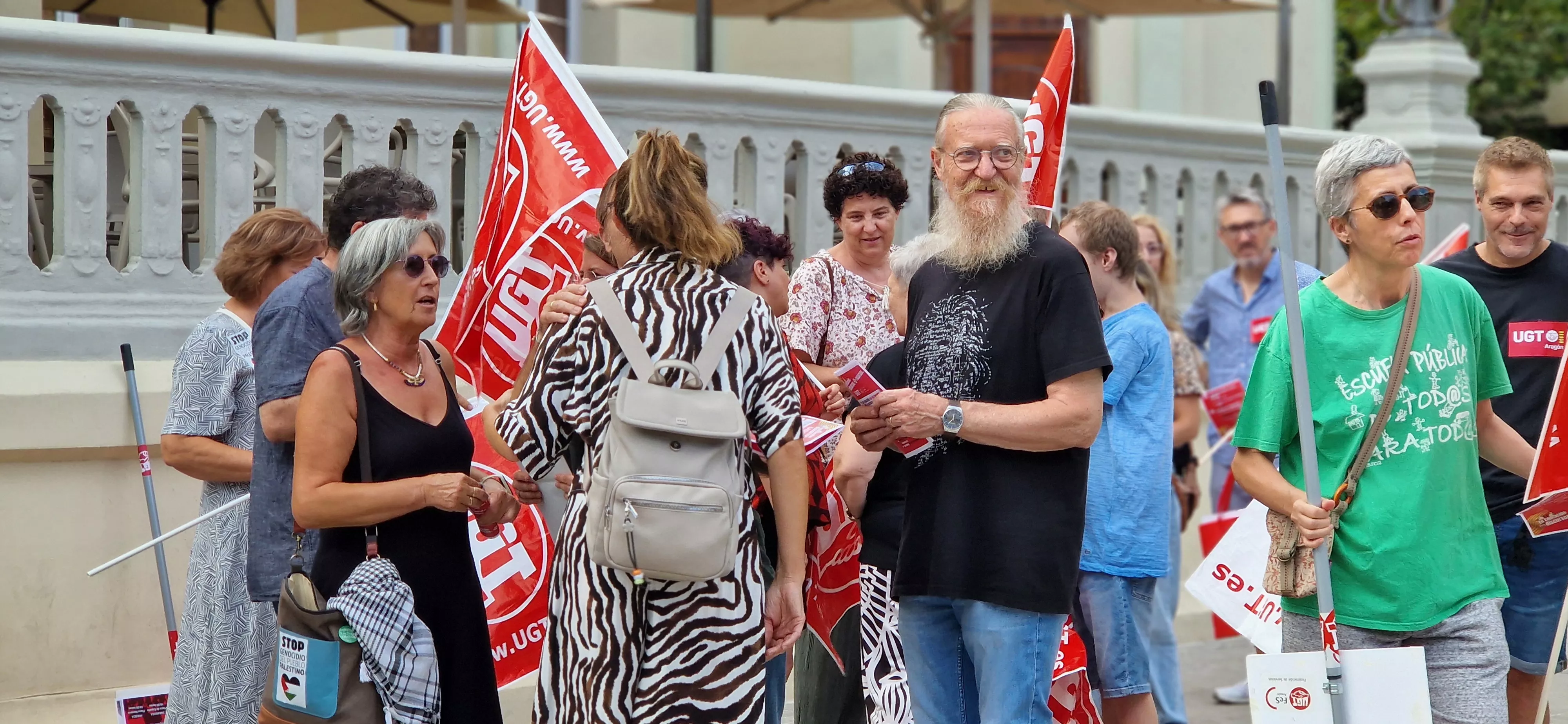 Concentración de UGT para pedir a Educación más recursos. Foto Myriam Martínez