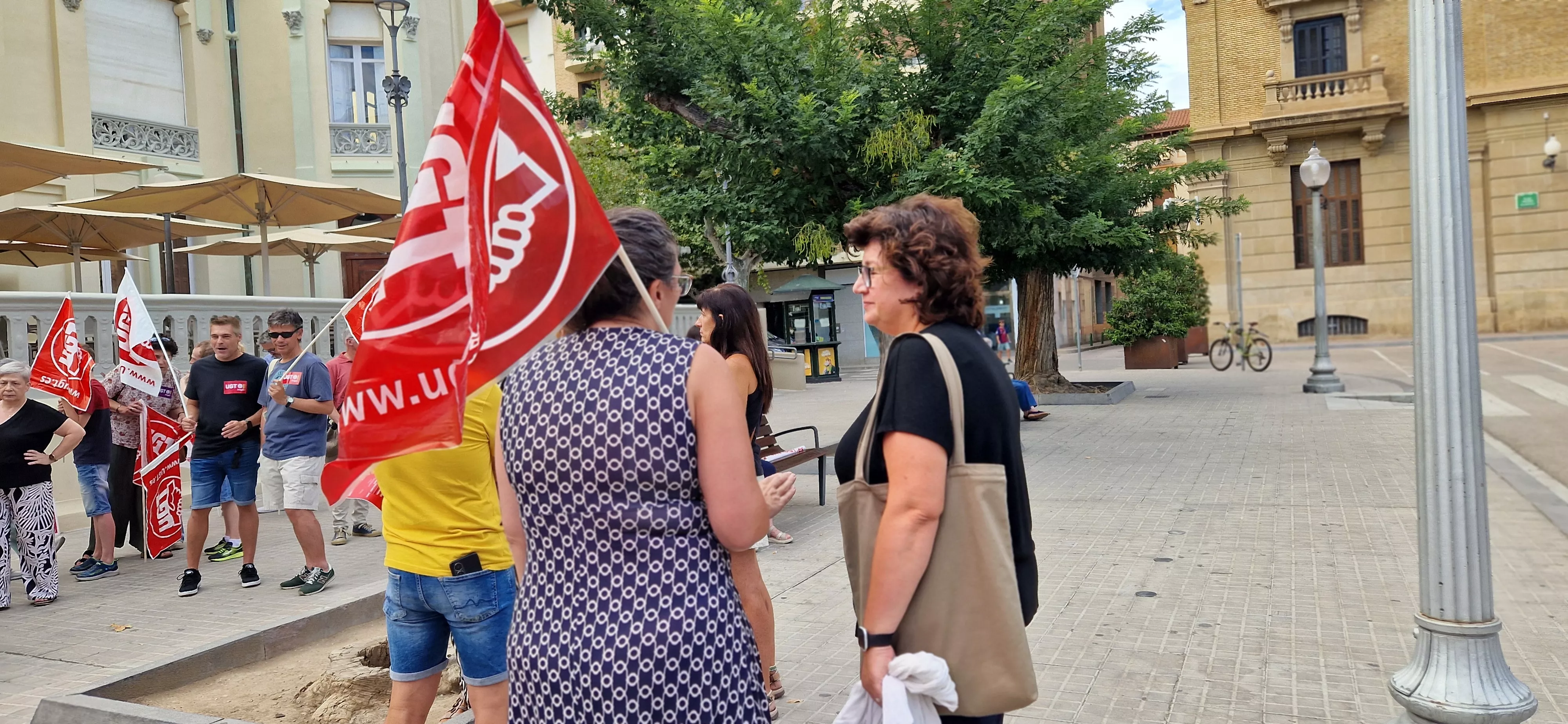 Concentración de UGT para pedir a Educación más recursos. Foto Myriam Martínez