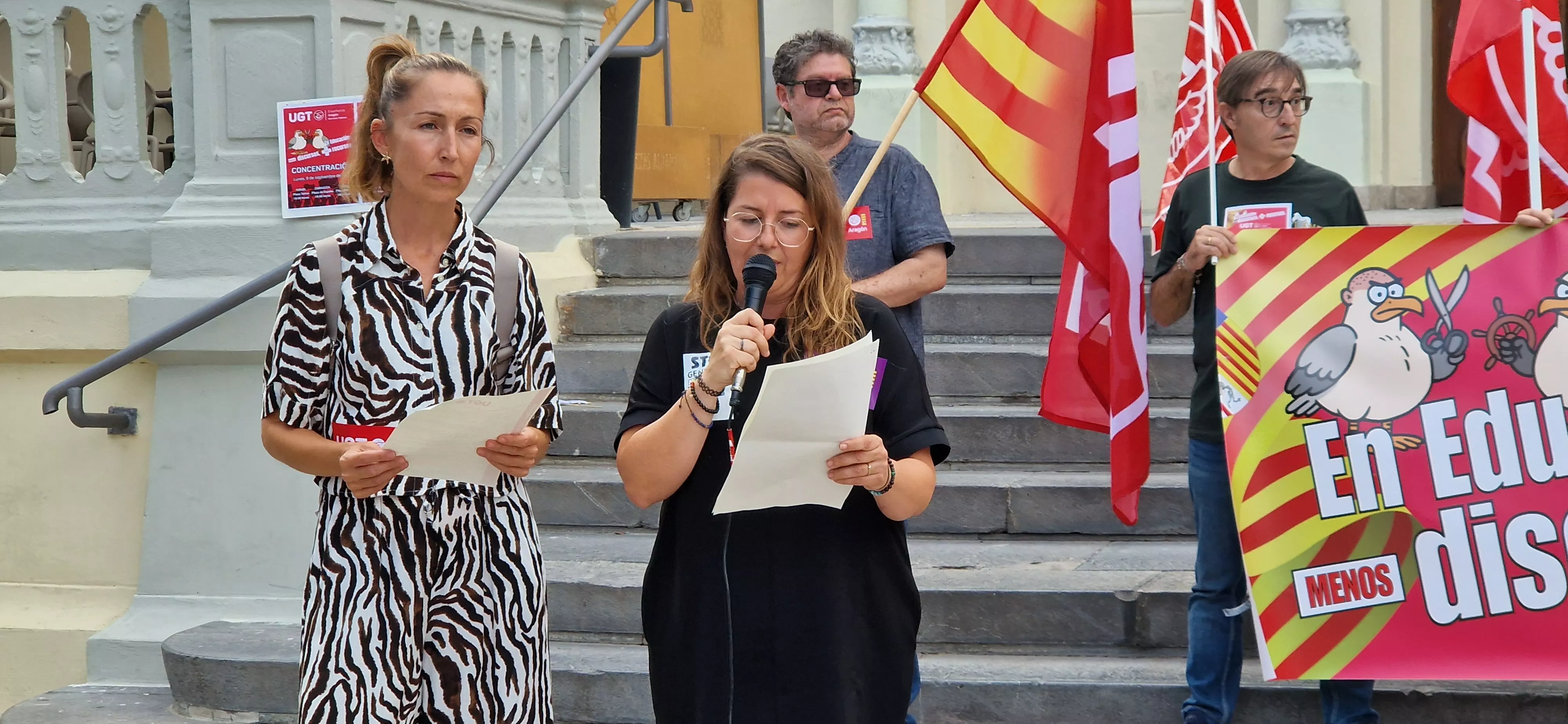 Concentración de UGT para pedir a Educación más recursos. Foto Myriam Martínez
