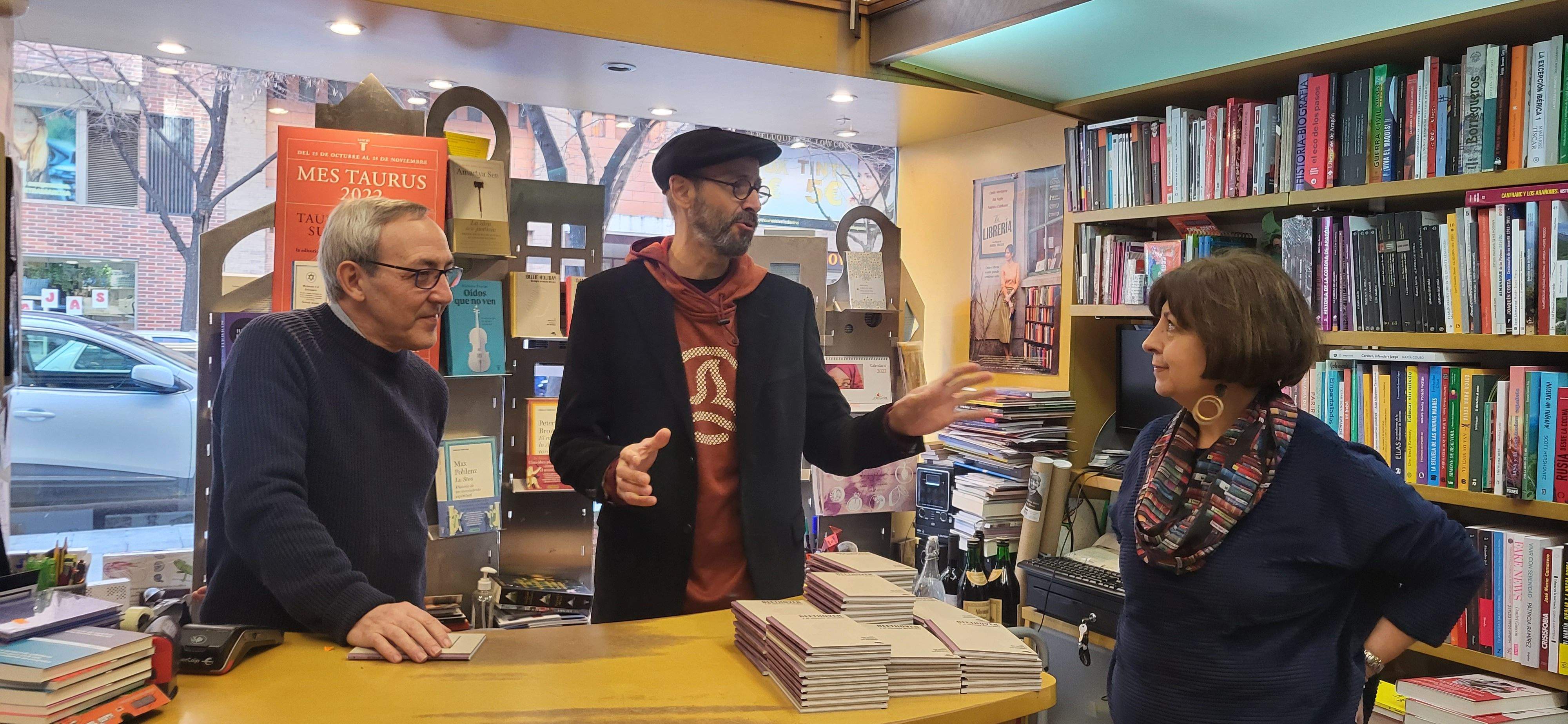  Ana Alcolea y Javi Hernández presentan su libro Beethoven y el silencio atronador. Foto Myriam Martínez 