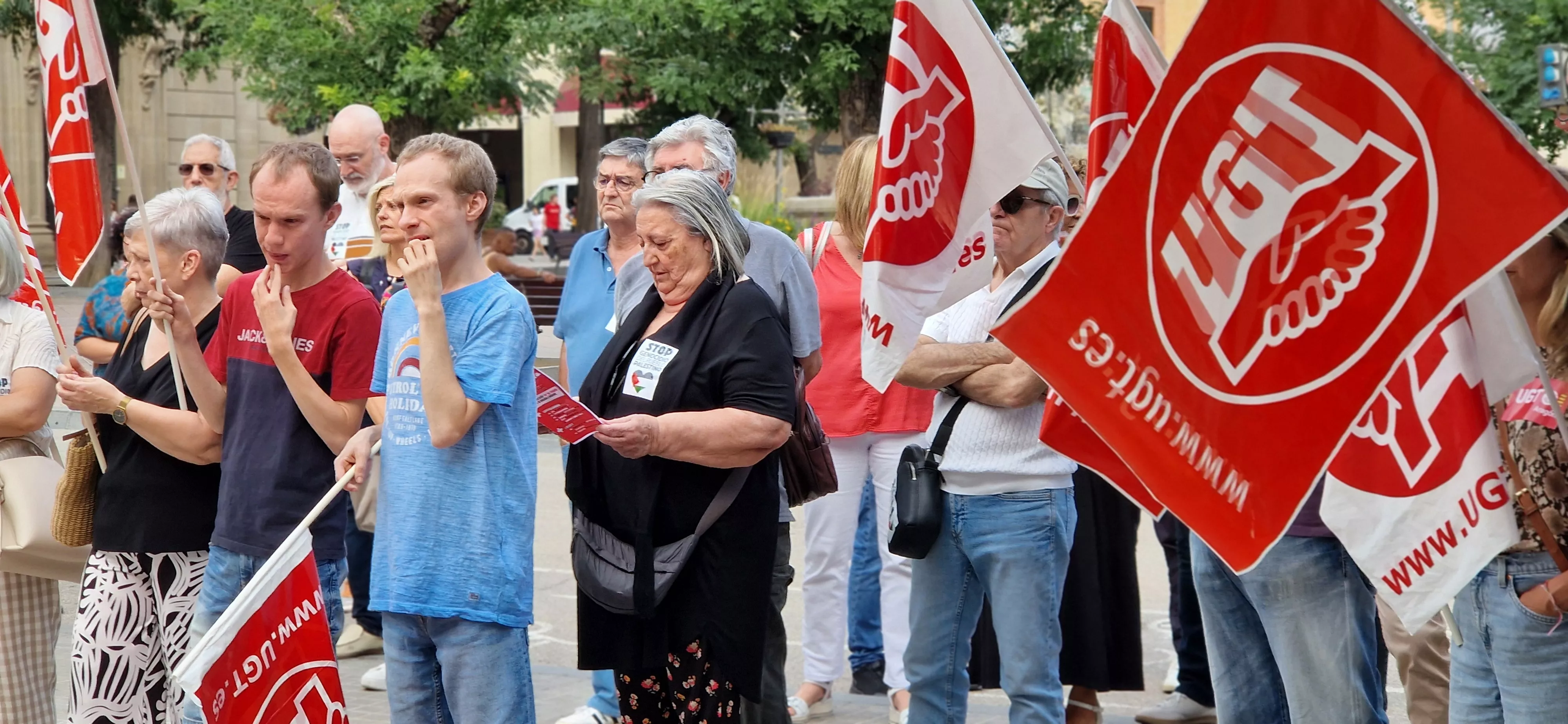 Concentración de UGT para pedir a Educación más recursos. Foto Myriam Martínez