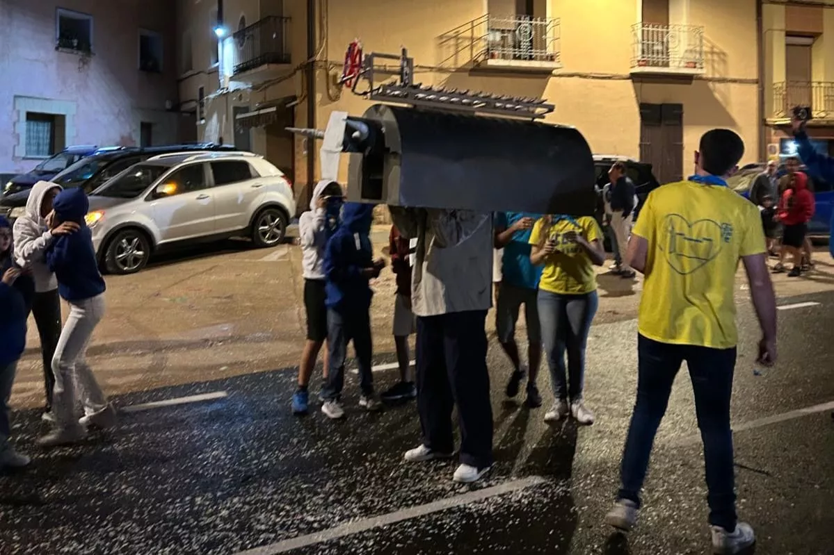 Toro de fuego en Ayerbe.