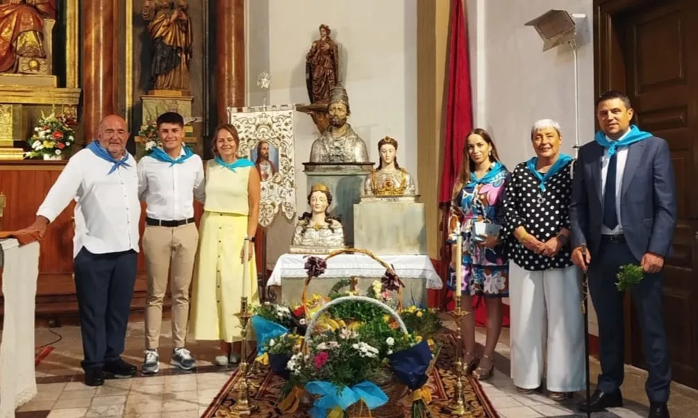 Comisión de fiestas y autoridades.