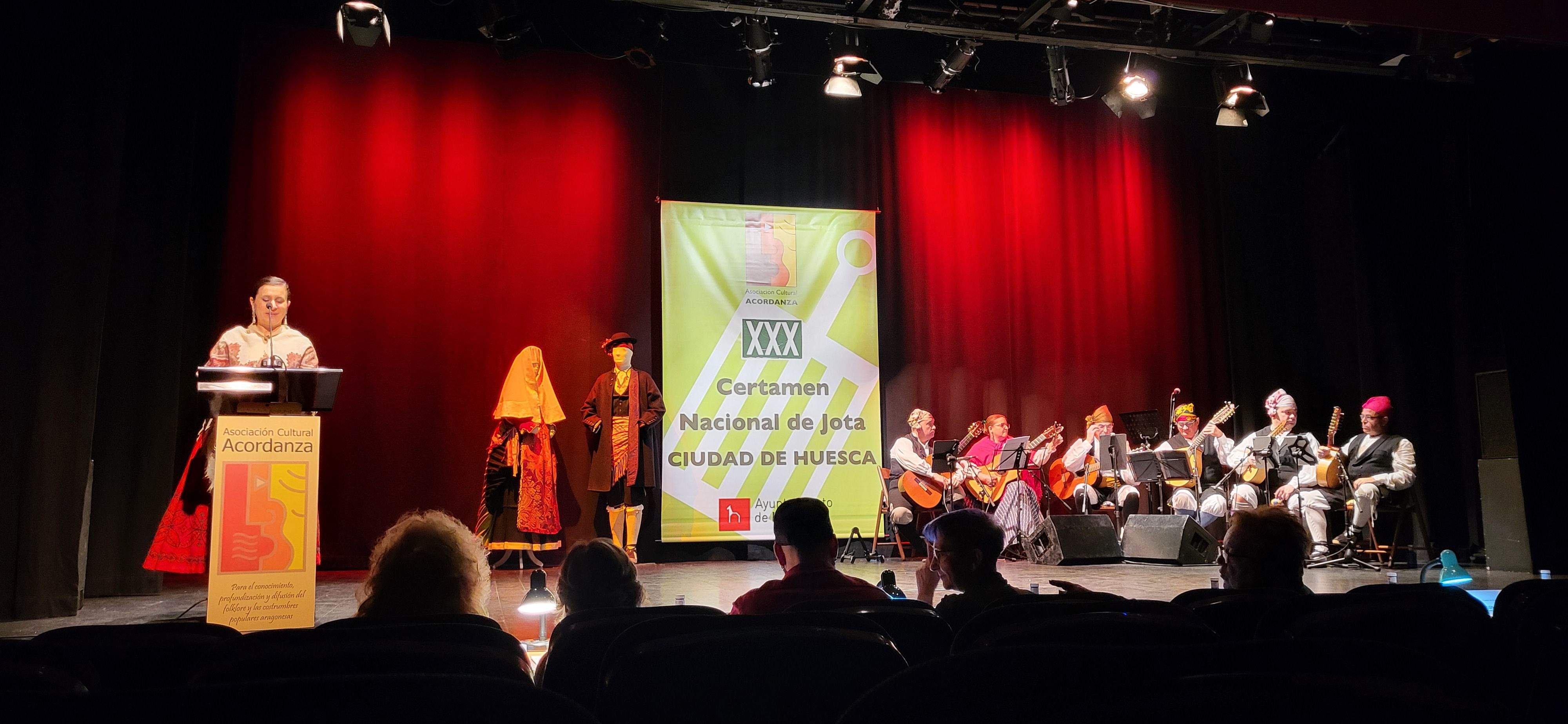 Fase clasificatoria del Certamen Nacional de Jota Ciudad de Huesca . Foto Mercedes Manterola 