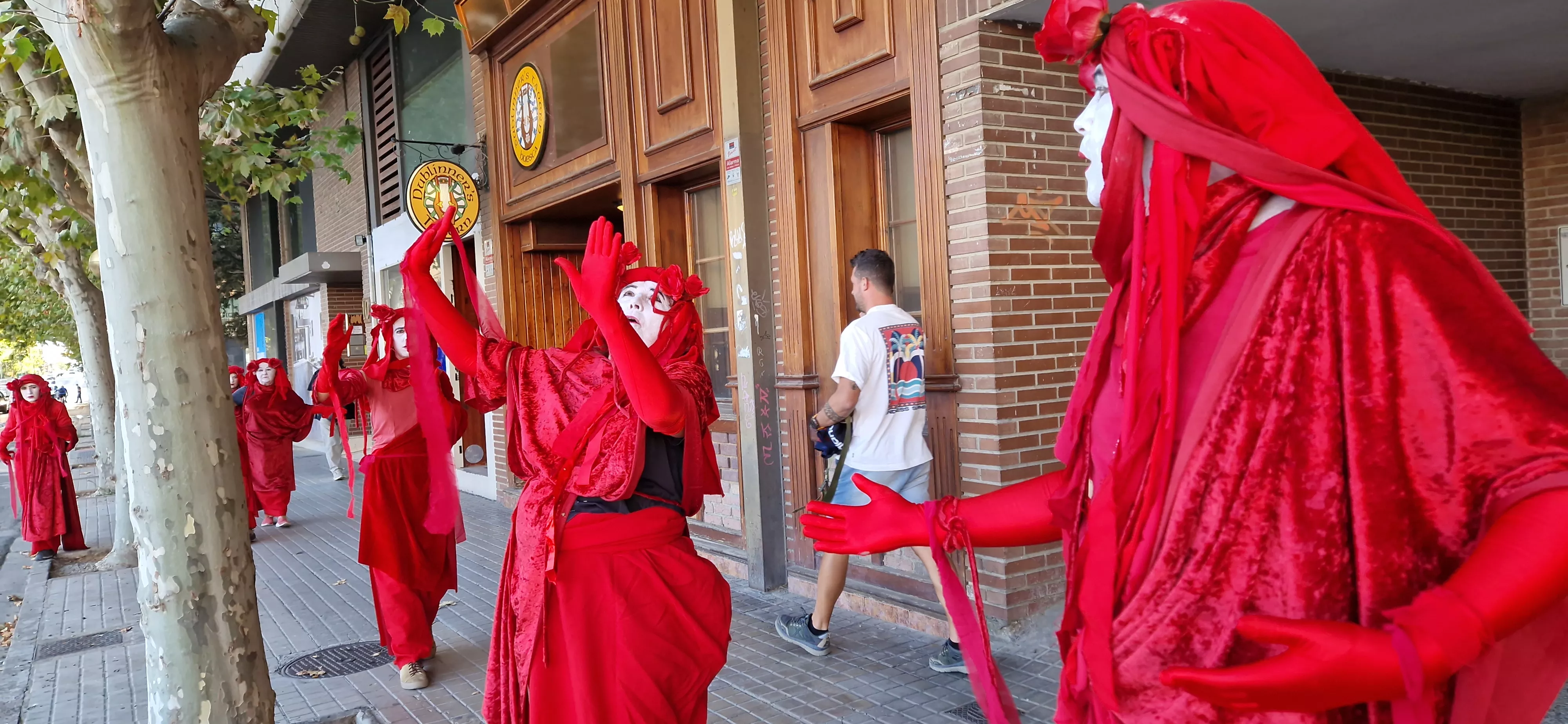 Manifestación en contra de la tala de árboles. Foto Myriam Martínez