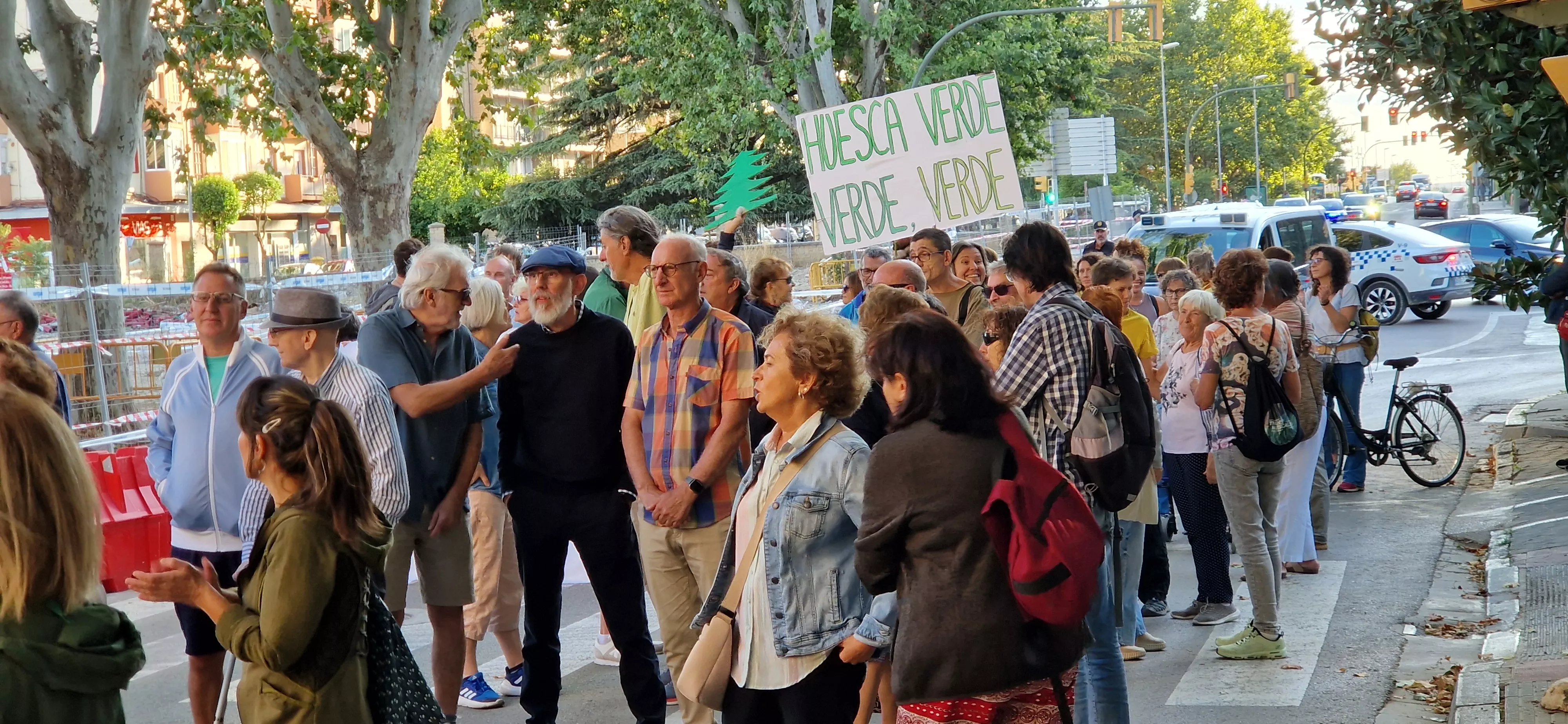 Manifestación en contra de la tala de árboles. Foto Myriam Martínez