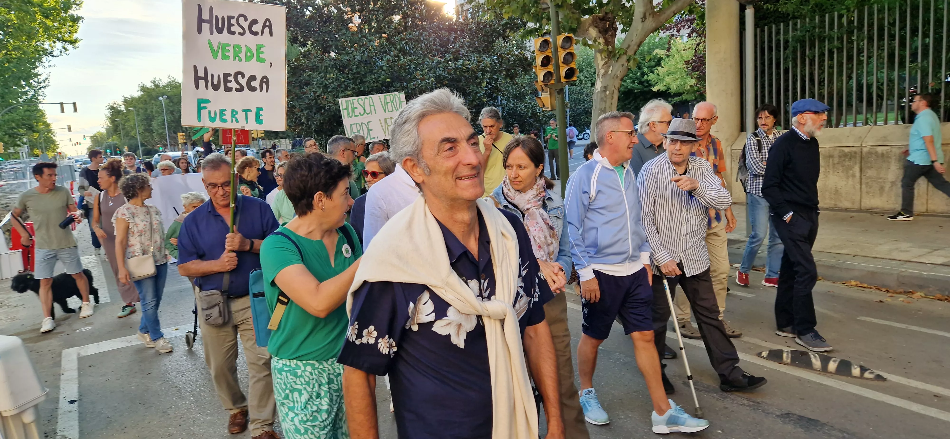 Manifestación en contra de la tala de árboles. Foto Myriam Martínez