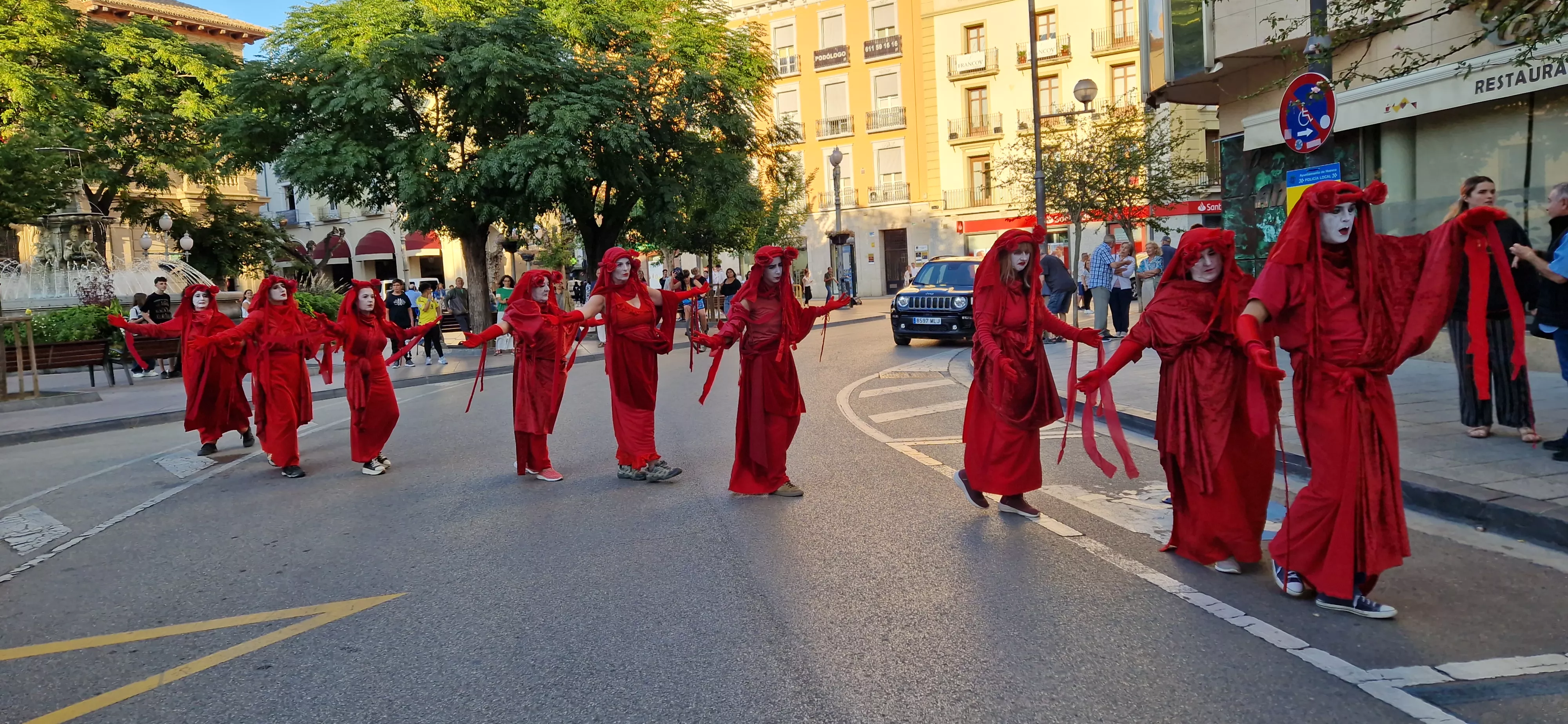 Manifestación en contra de la tala de árboles. Foto Myriam Martínez