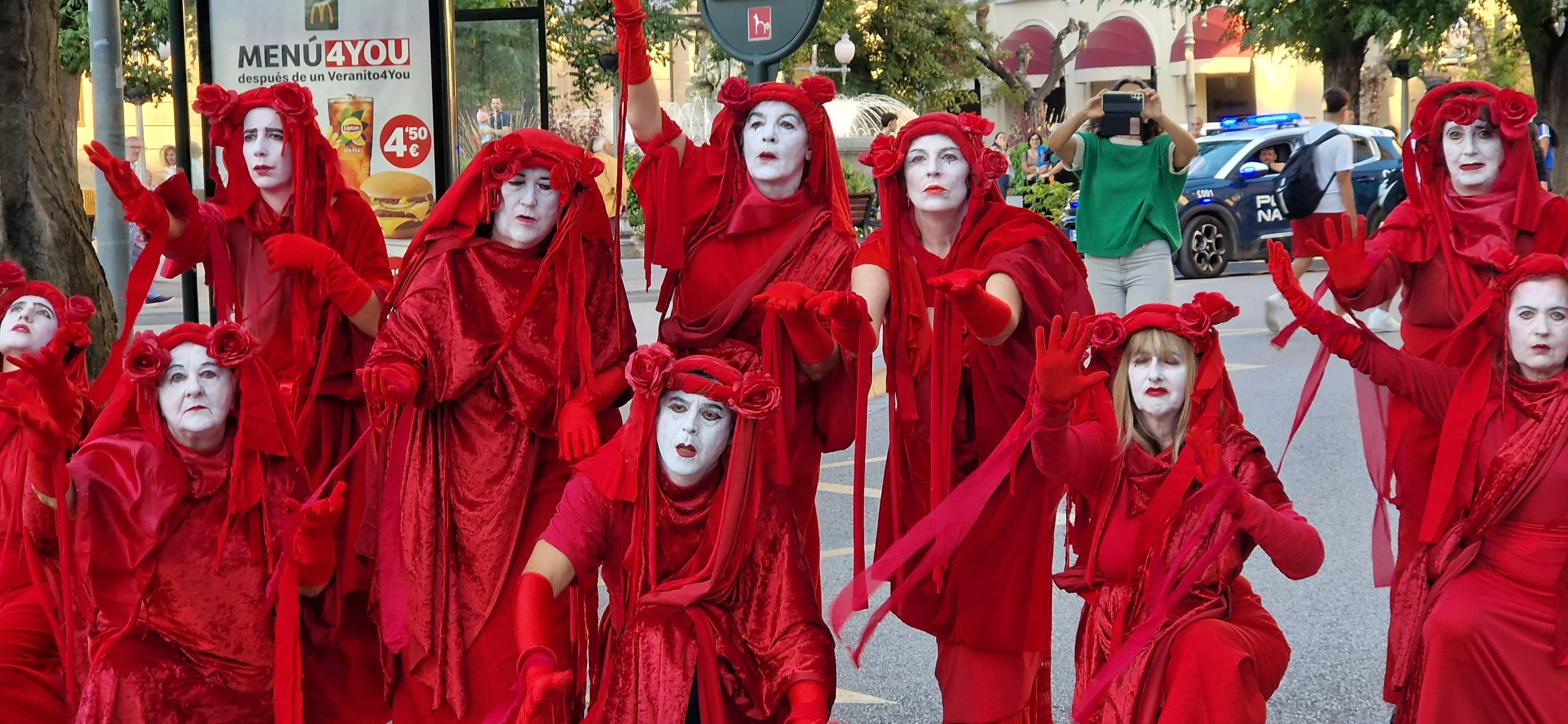 Manifestación en contra de la tala de árboles. Foto Myriam Martínez