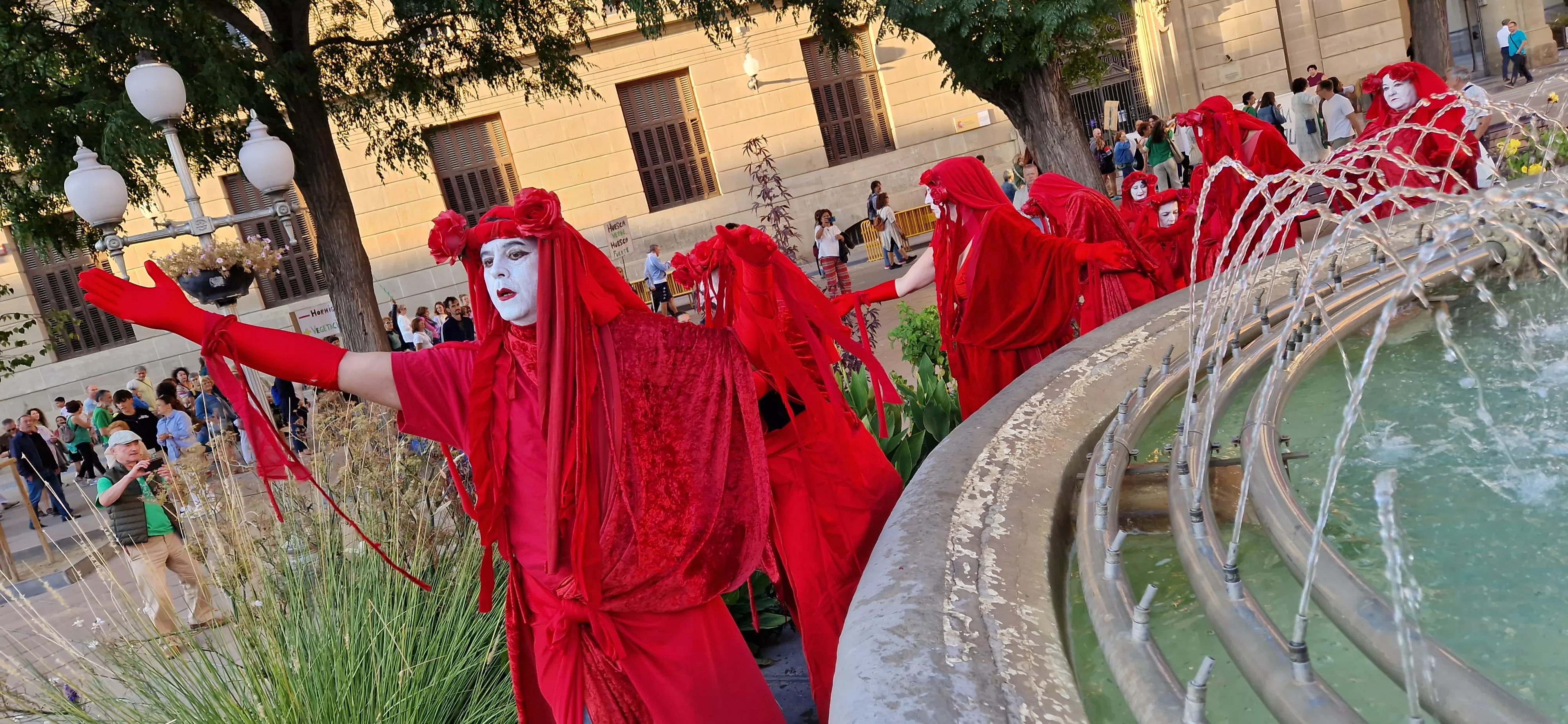 Manifestación en contra de la tala de árboles. Foto Myriam Martínez