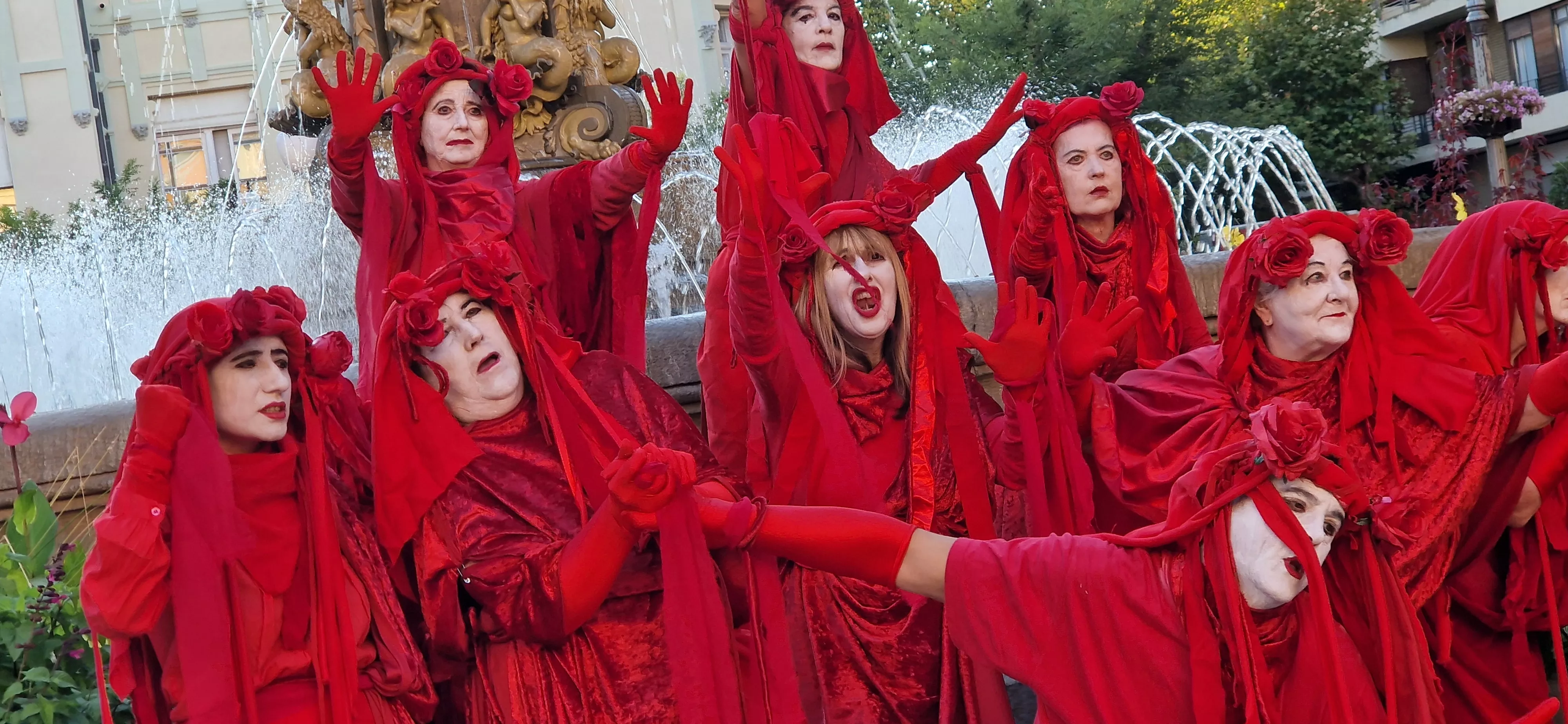 Manifestación en Huesca en contra de la tala de árboles. Foto Myriam Martínez