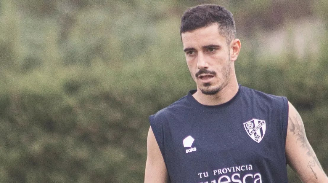 Julio Alonso, lateral del Huesca