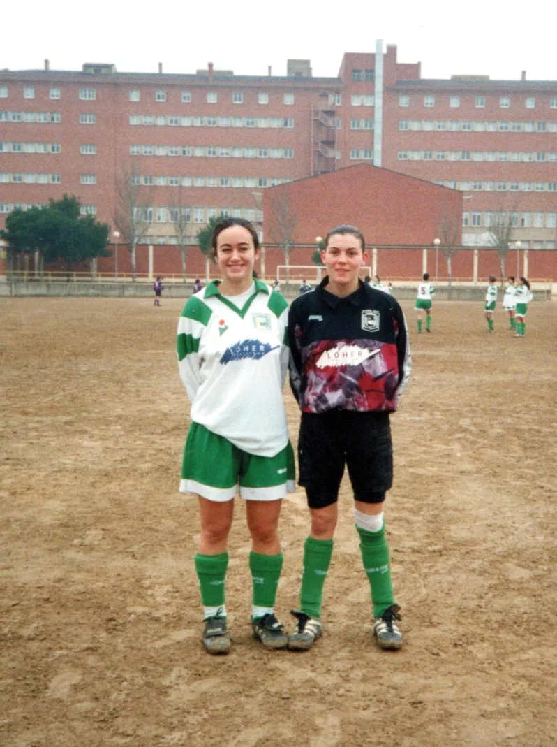 100 años de fútbol en Lalueza.  Noelia Vizcarra y Silvia Baseca.