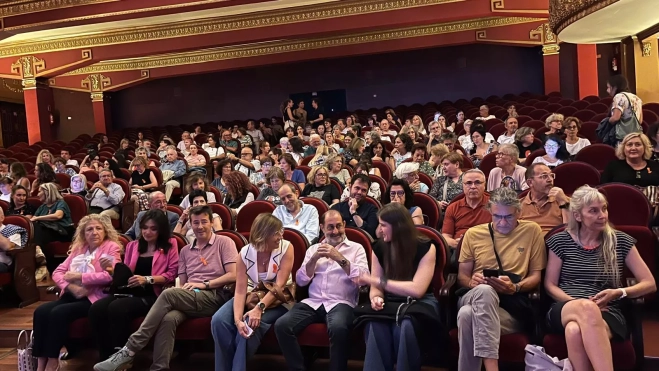 d1ac40f3 d929 41e4 b2ca 96ceb116380d