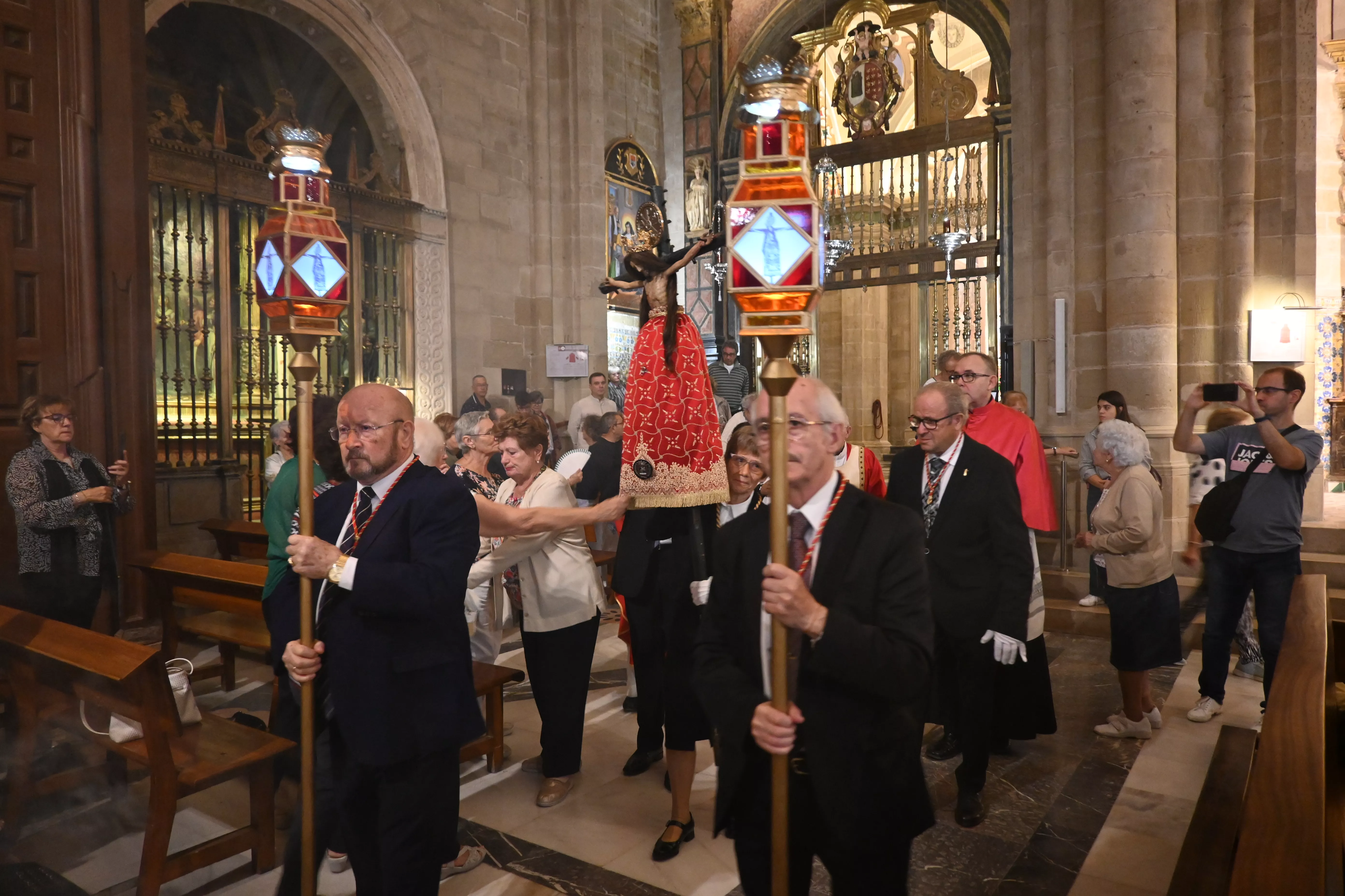Imagen de archivo de la festividad del Santo Cristo de los Milagros de Huesca. Foto Carlos Jalle