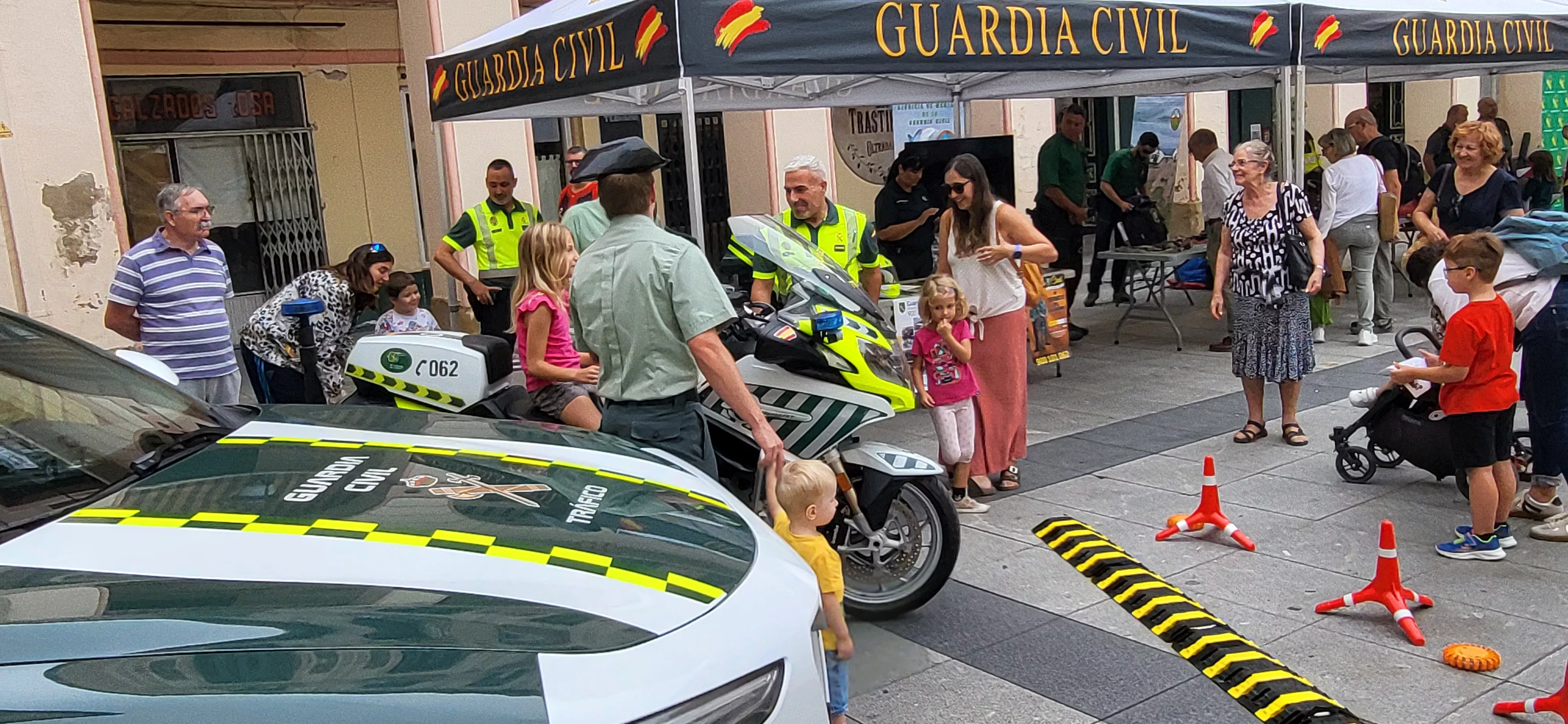 Feria de los Primeros Auxilios y Emergencias en Huesca. Foto Mercedes Manterola