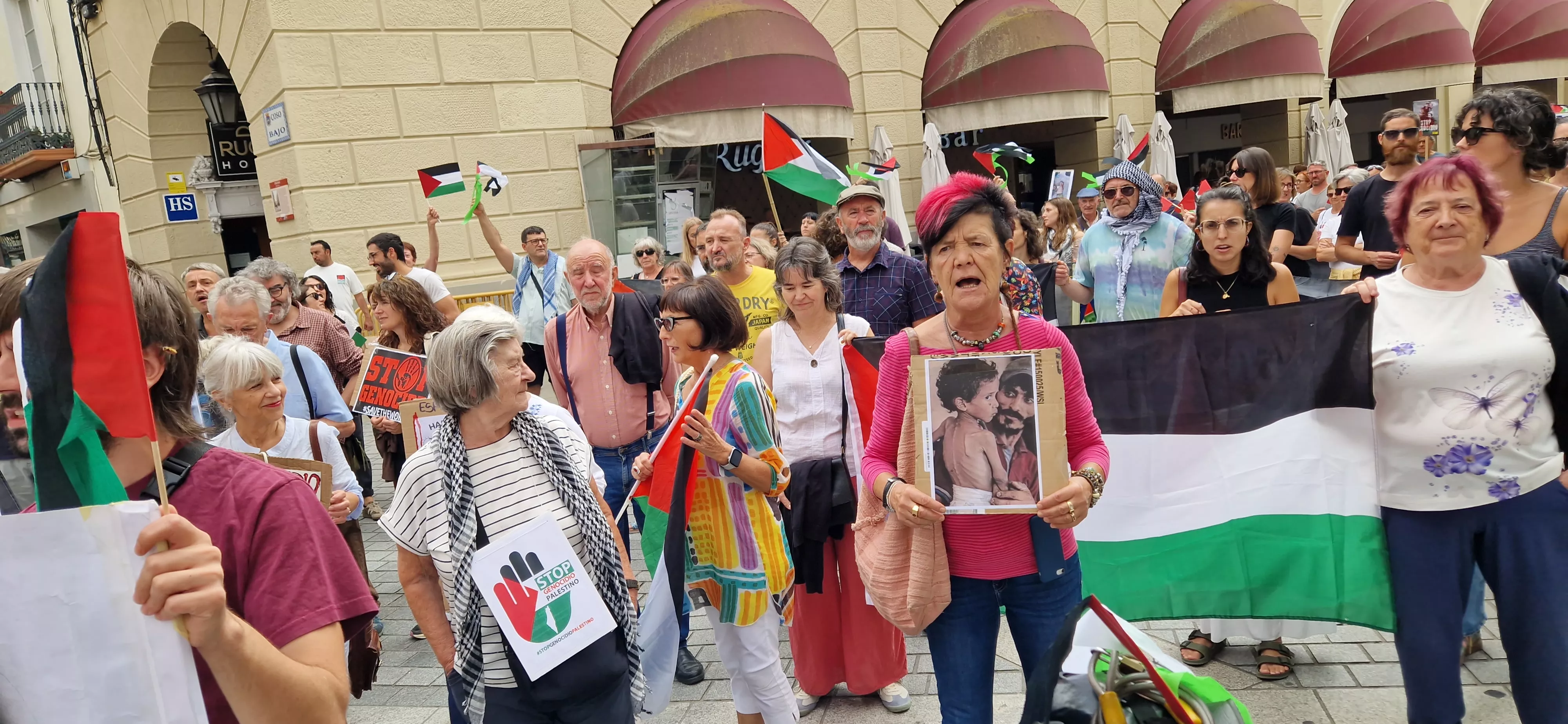 Manifestación de apoyo a Palestina en Huesca. Foto Myriam Martínez