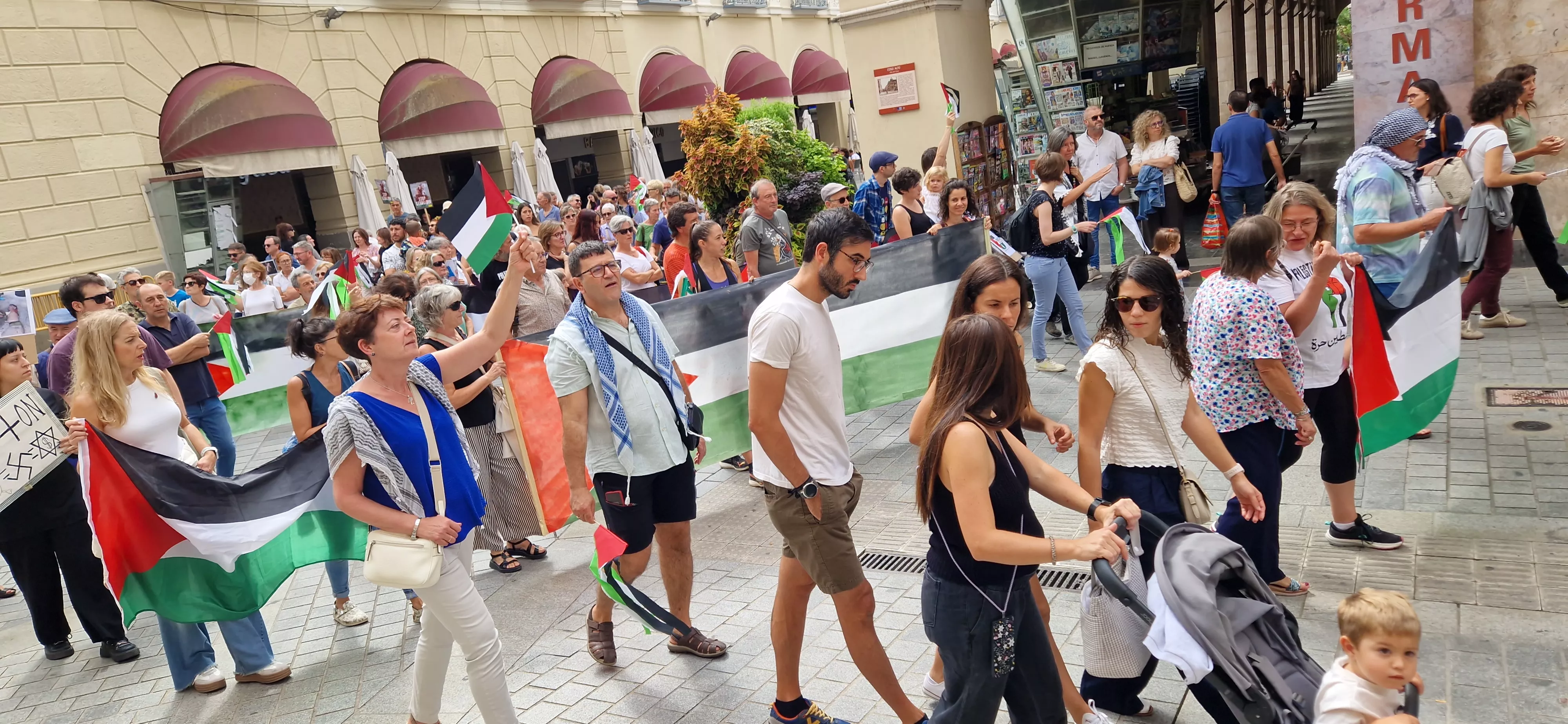 Manifestación de apoyo a Palestina en Huesca. Foto Myriam Martínez