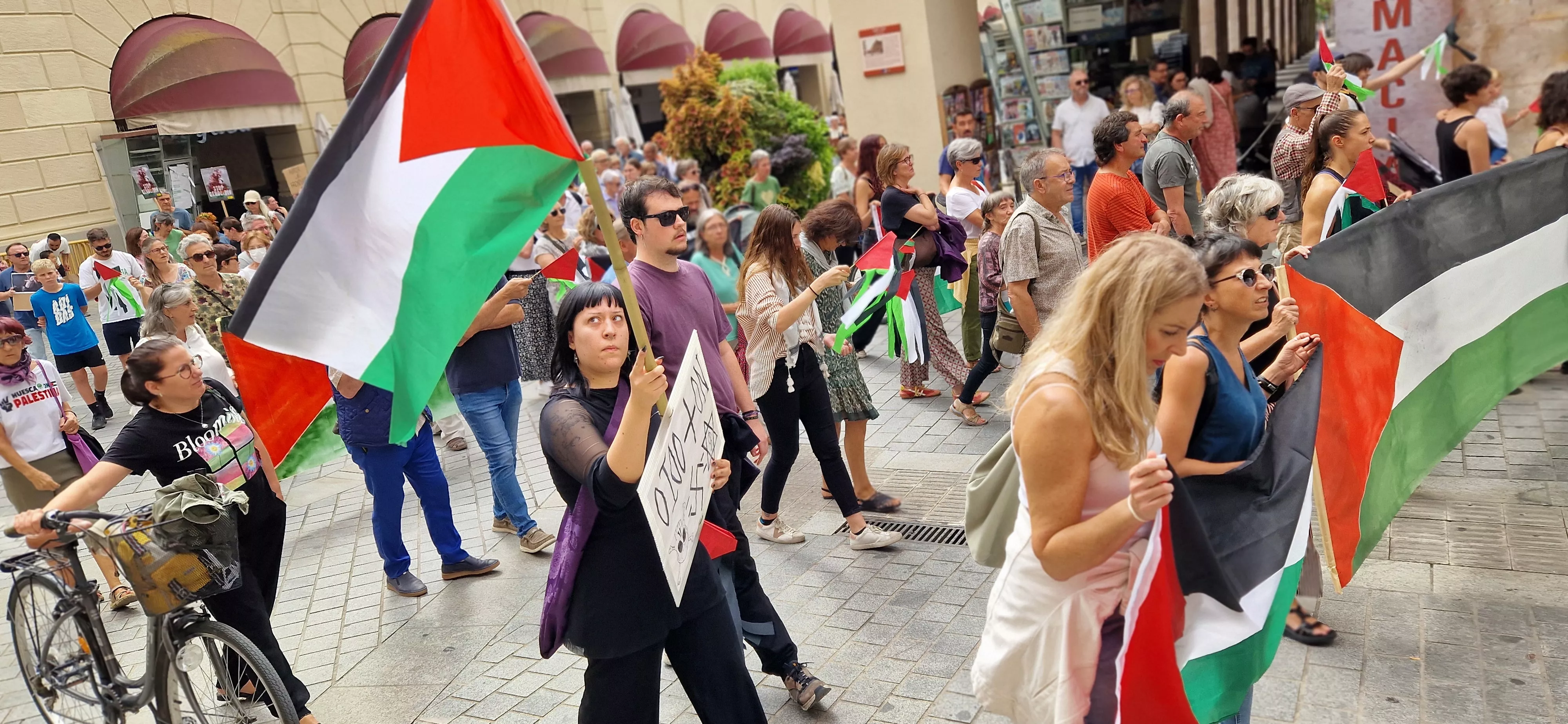 Manifestación de apoyo a Palestina en Huesca. Foto Myriam Martínez