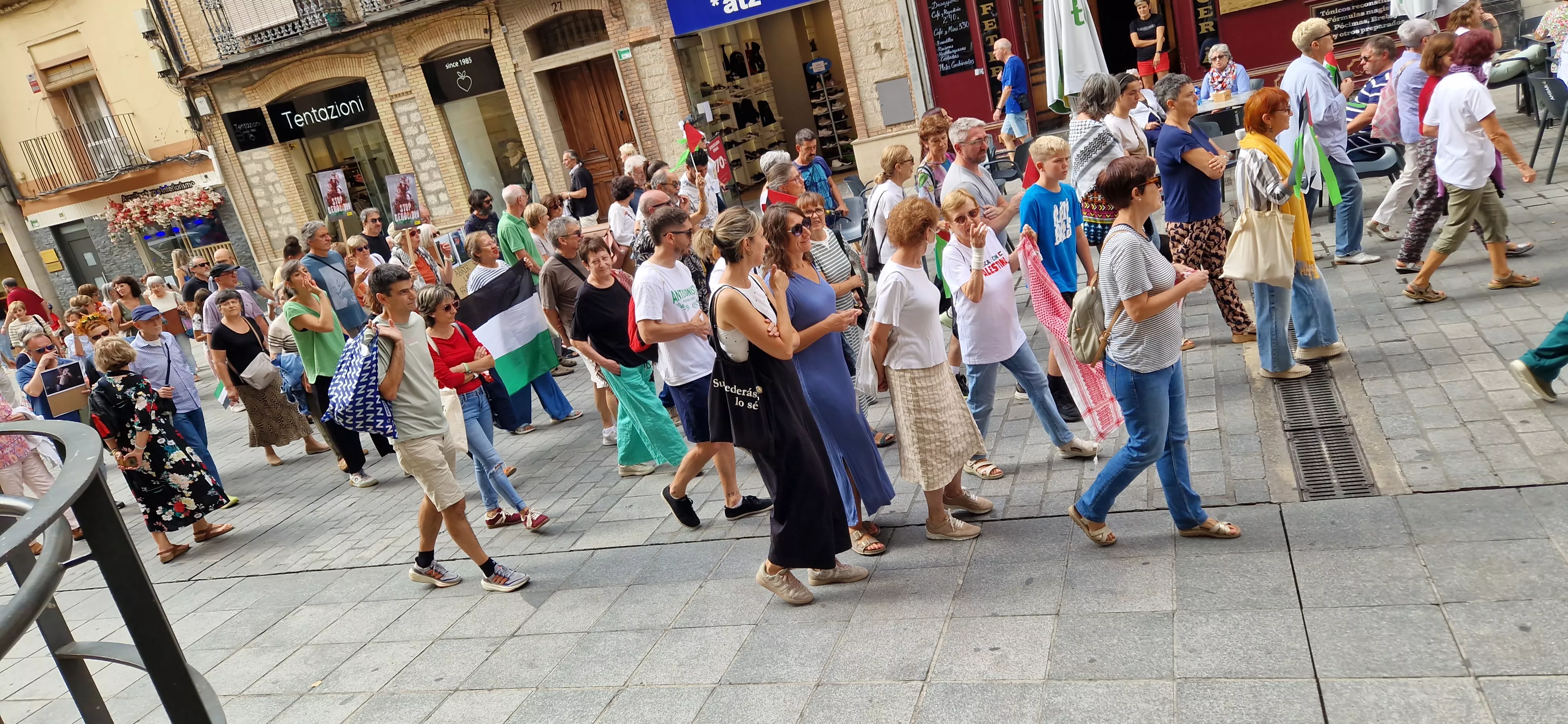 Manifestación de apoyo a Palestina en Huesca. Foto Myriam Martínez