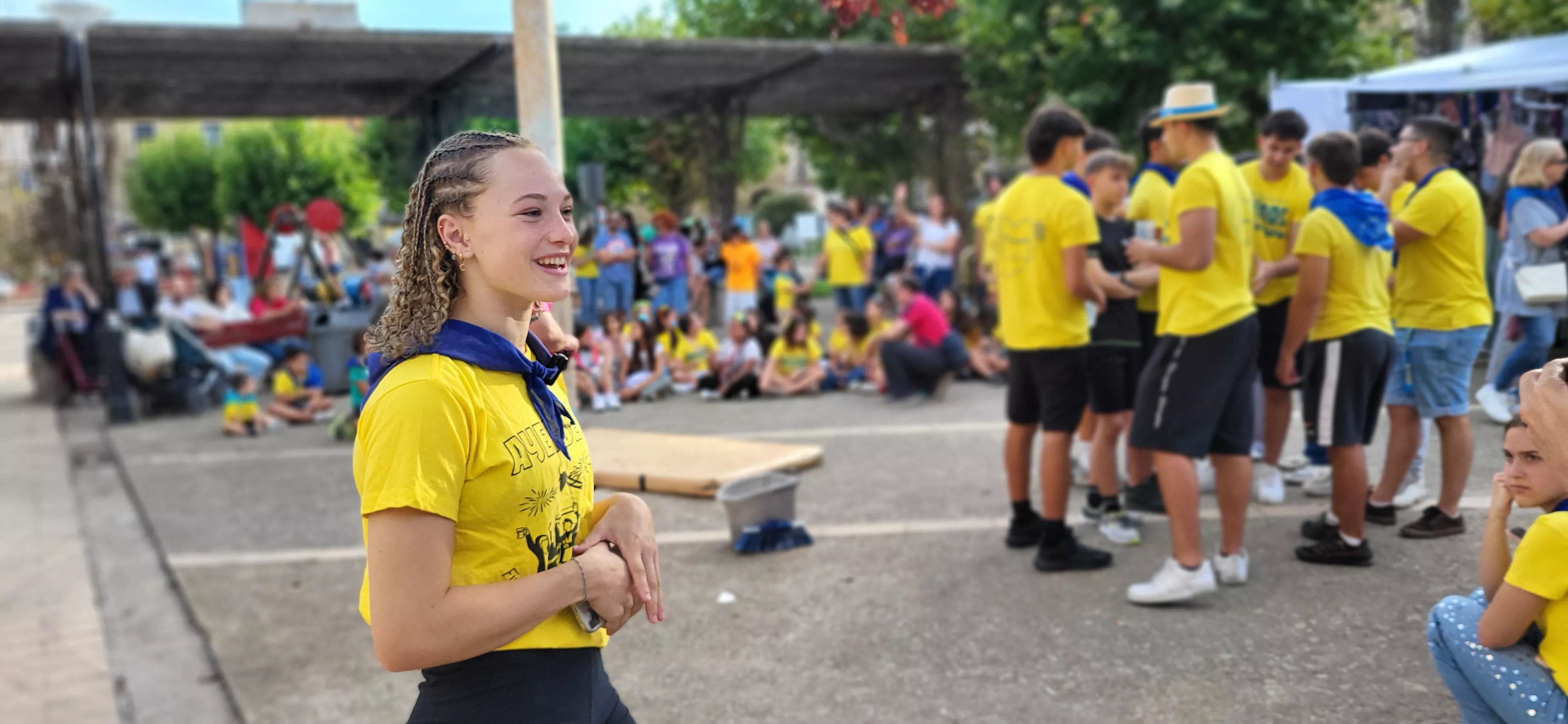 Madero enjabonado en las fiestas de Ayerbe. Foto Mercedes Manterola