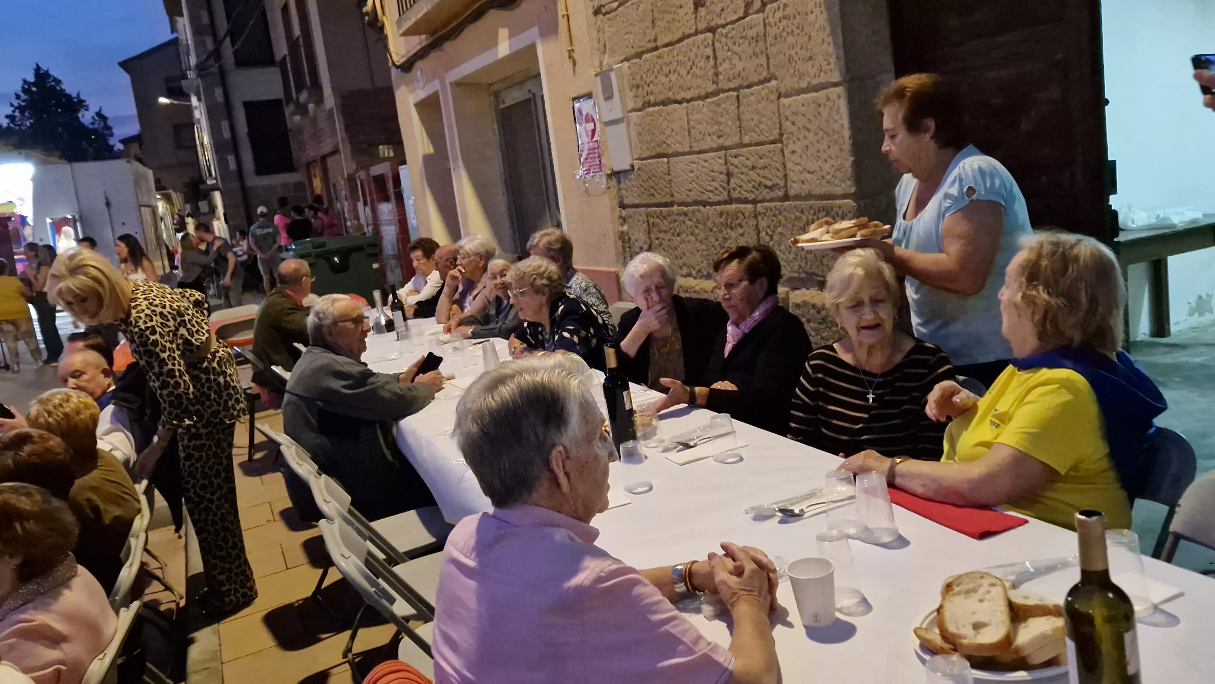 Calderetas de las fiestas de Ayerbe. Foto Myriam Martínez