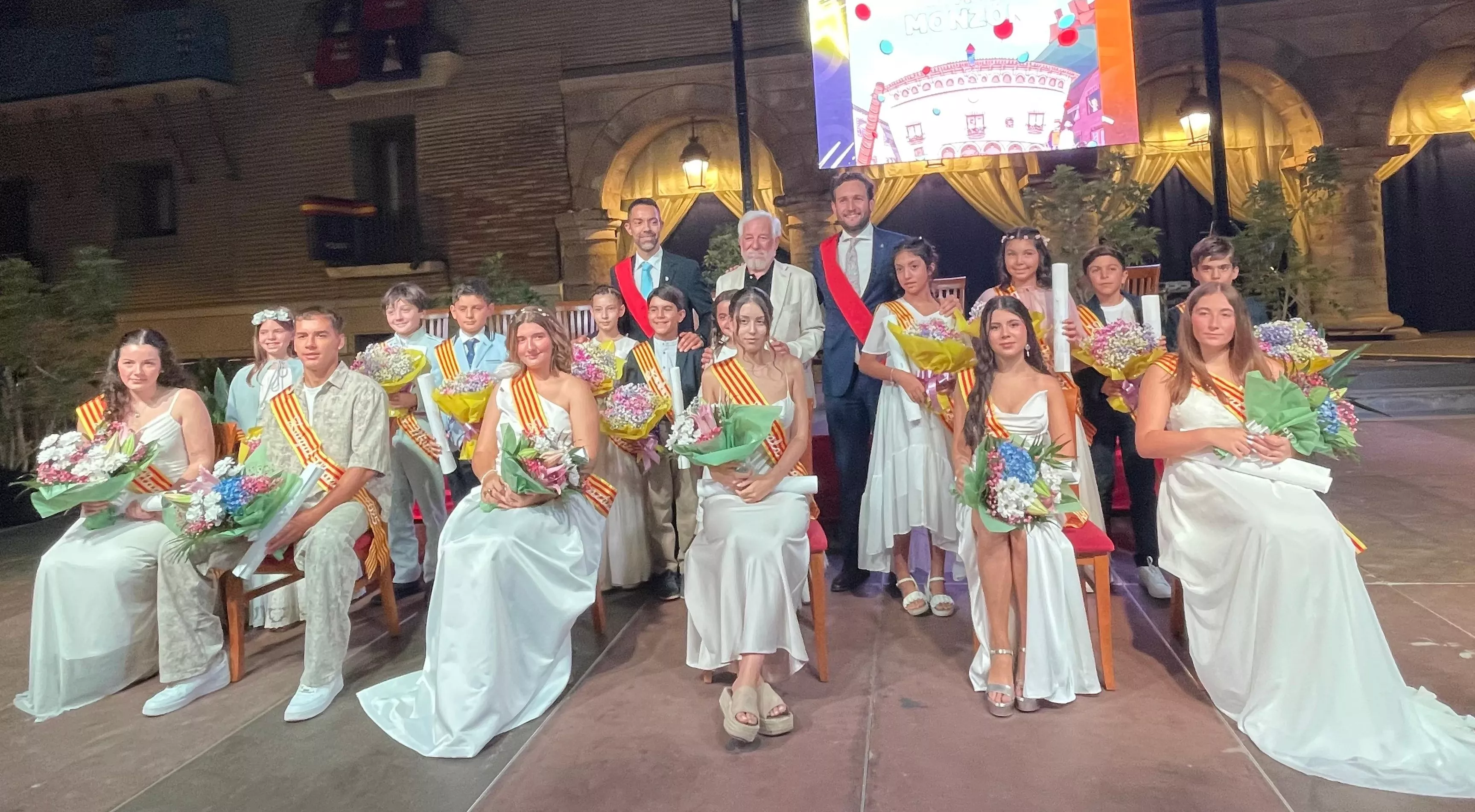 Monzón inicia la cuenta atrás de San Mateo con la presentación de zagalas y el pregón de José Manuel Baena.