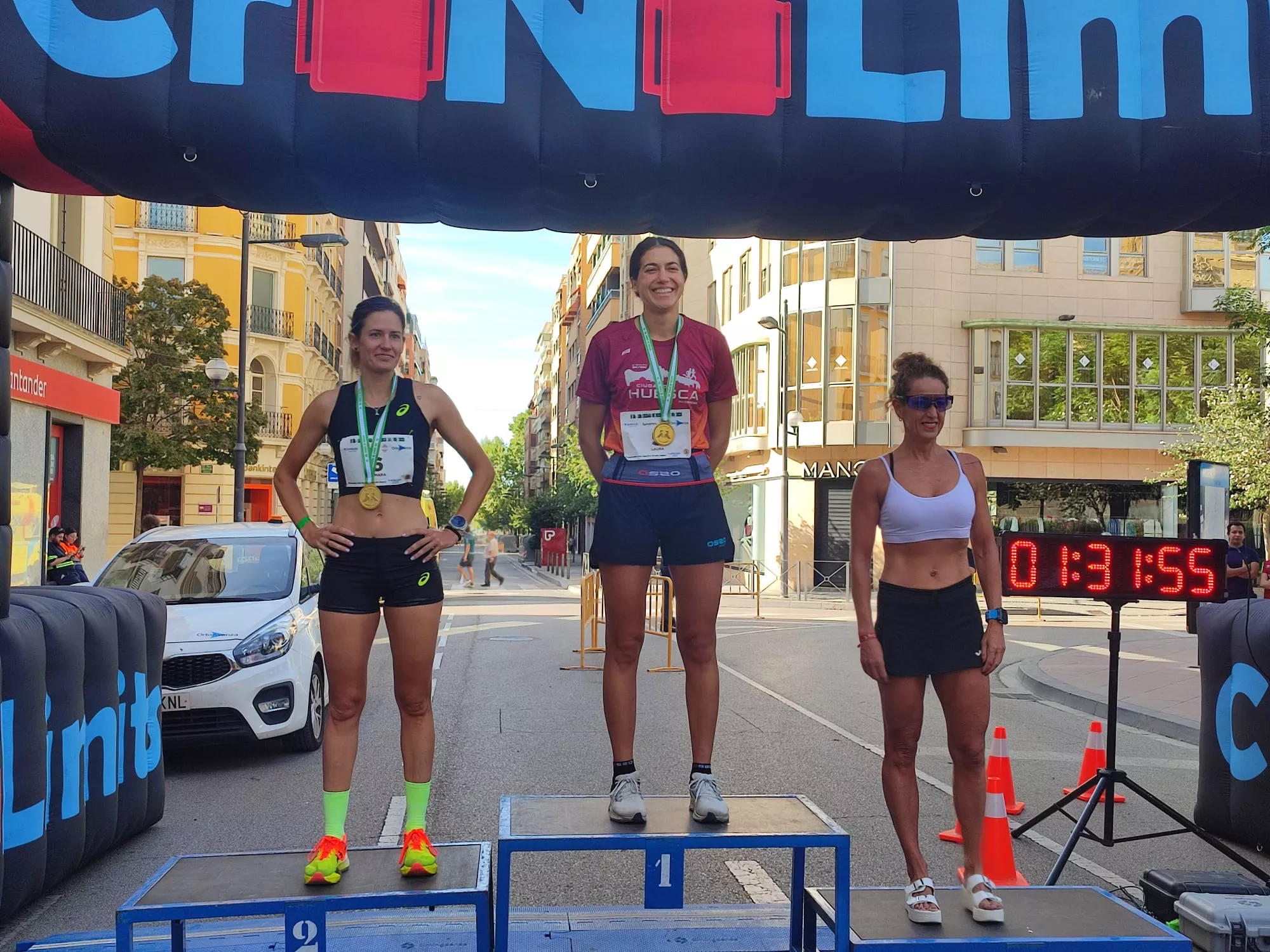  II Carrera 5K y 10K Ciudad de Huesca.10K, podio femenino