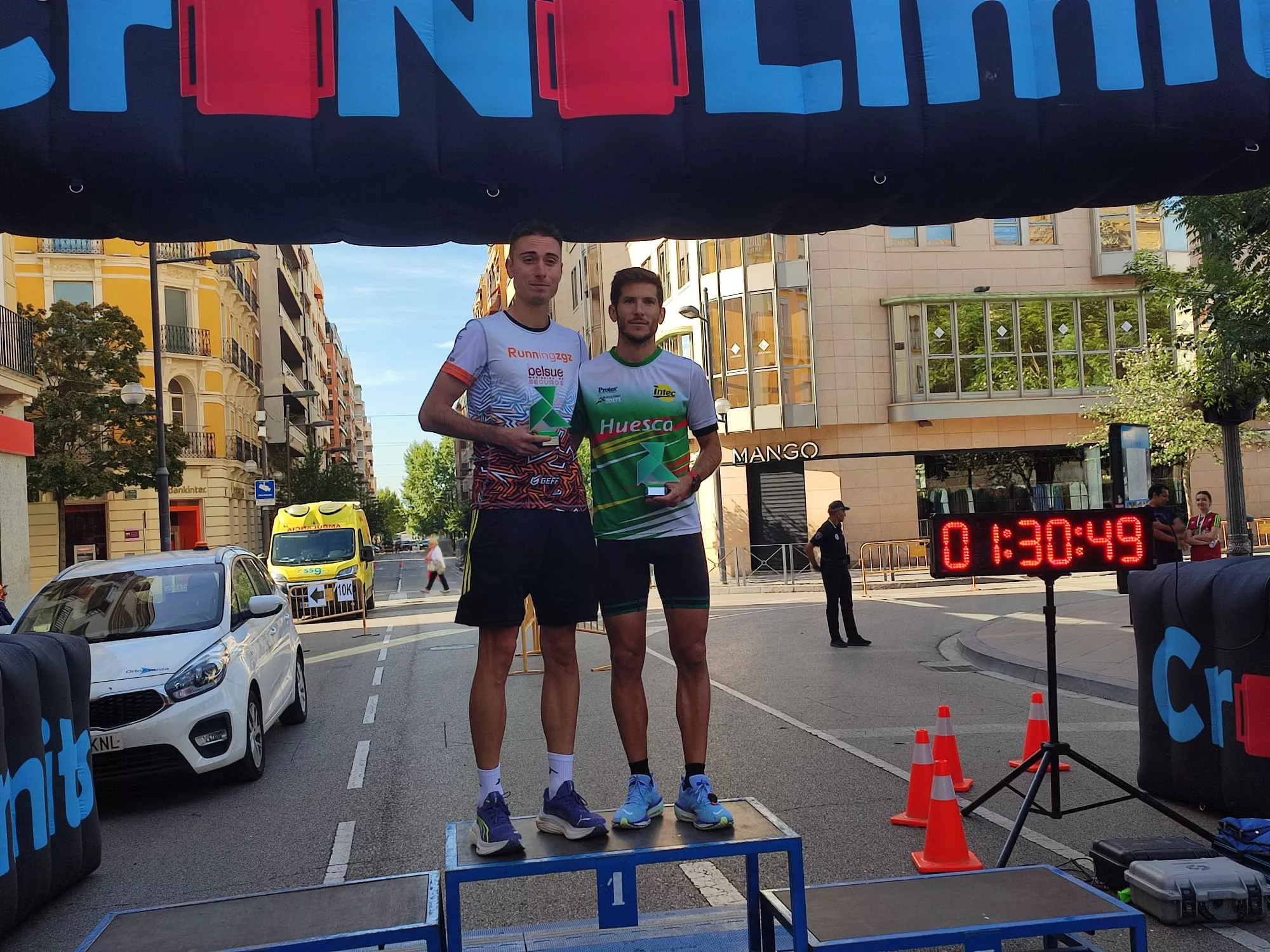  II Carrera 5K y 10K Ciudad de Huesca.. Podio 10K masculino