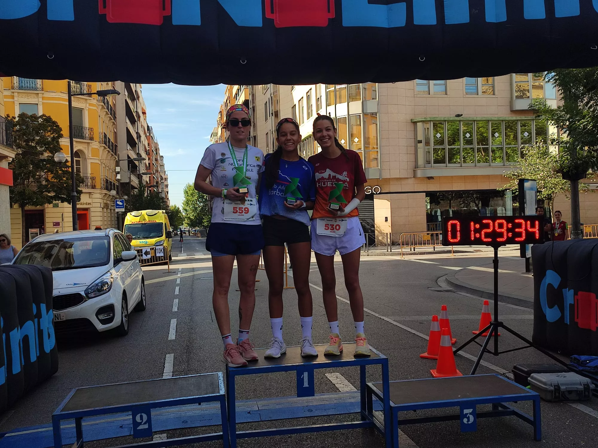  II Carrera 5K y 10K Ciudad de Huesca.- Podio 5k fem