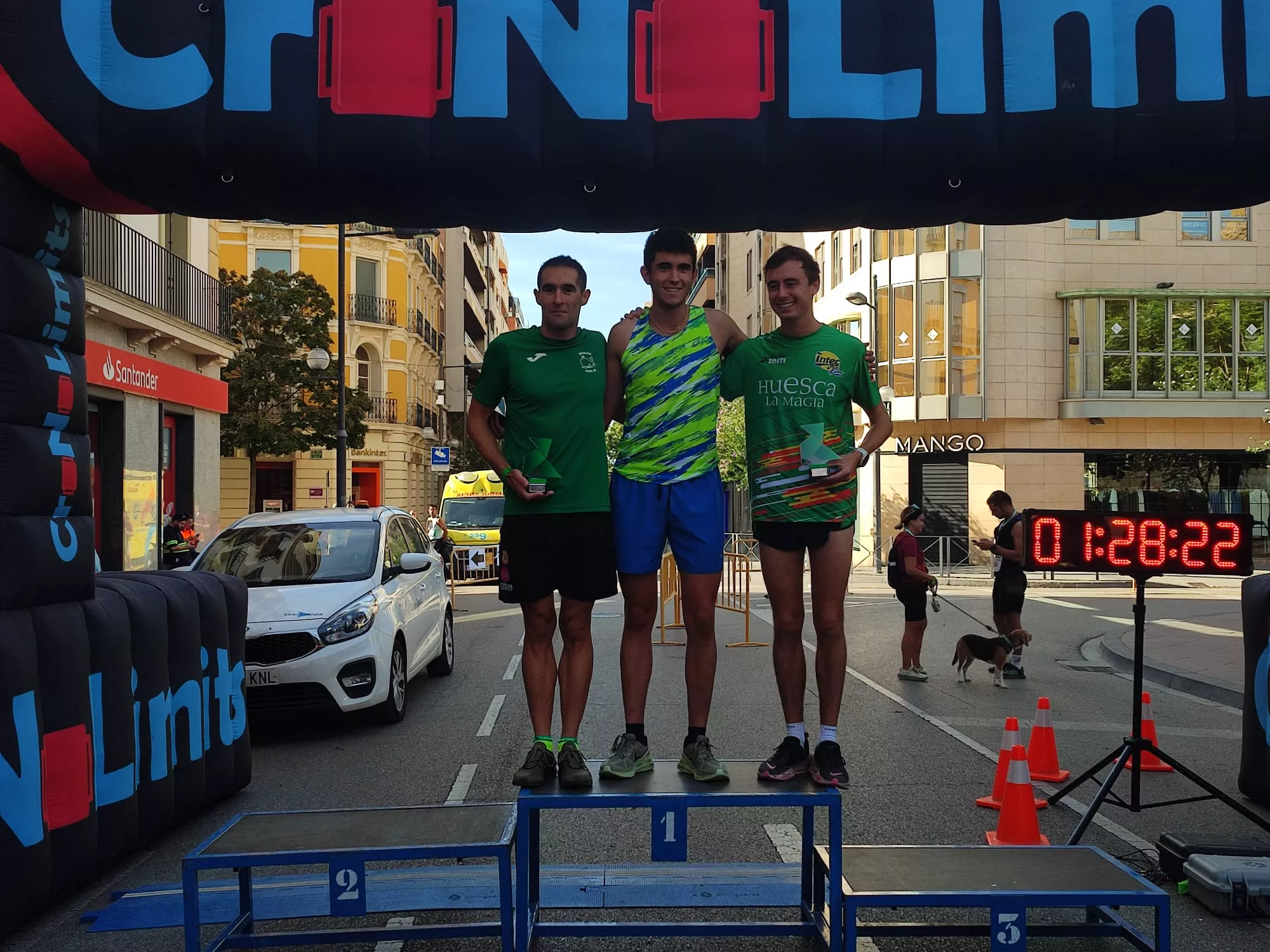 .  II Carrera 5K y 10K Ciudad de Huesca.Podio 5K mas