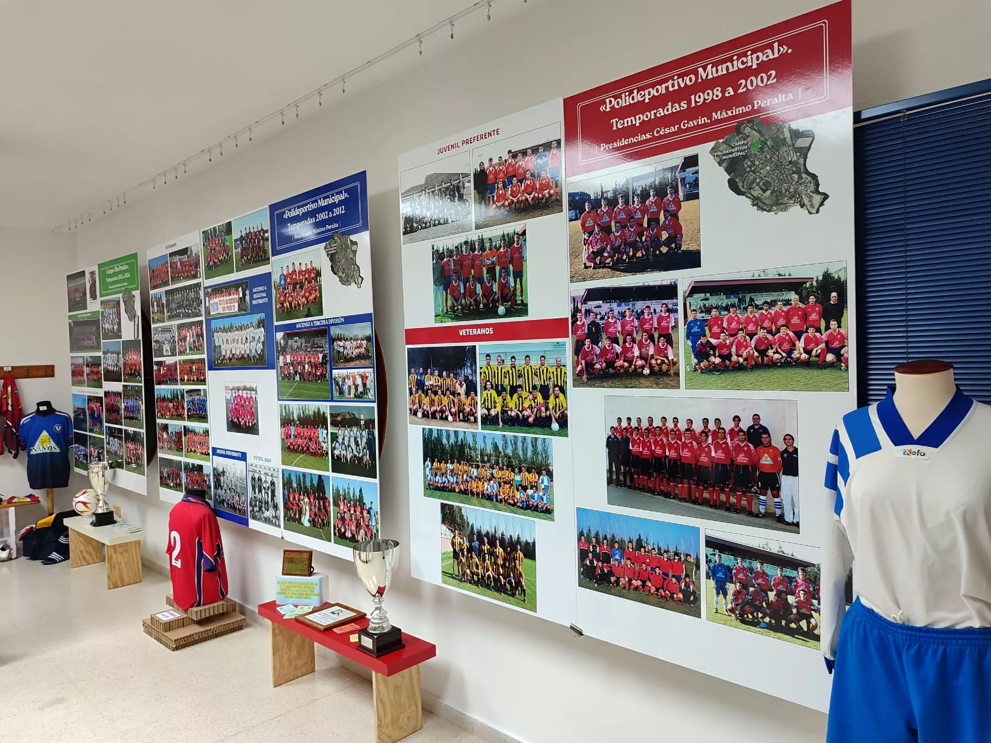 Presentación del libro y la exposición del Centenario del Lalueza5b0f1784 46cf 435c 9028 26026f70af26